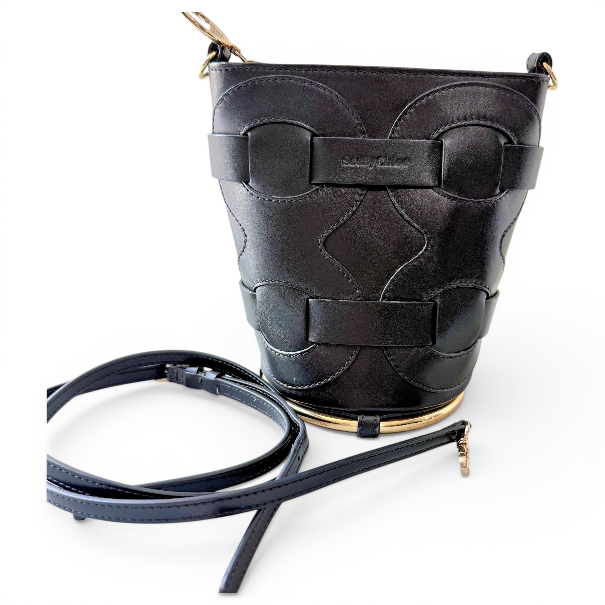 Leather handbag