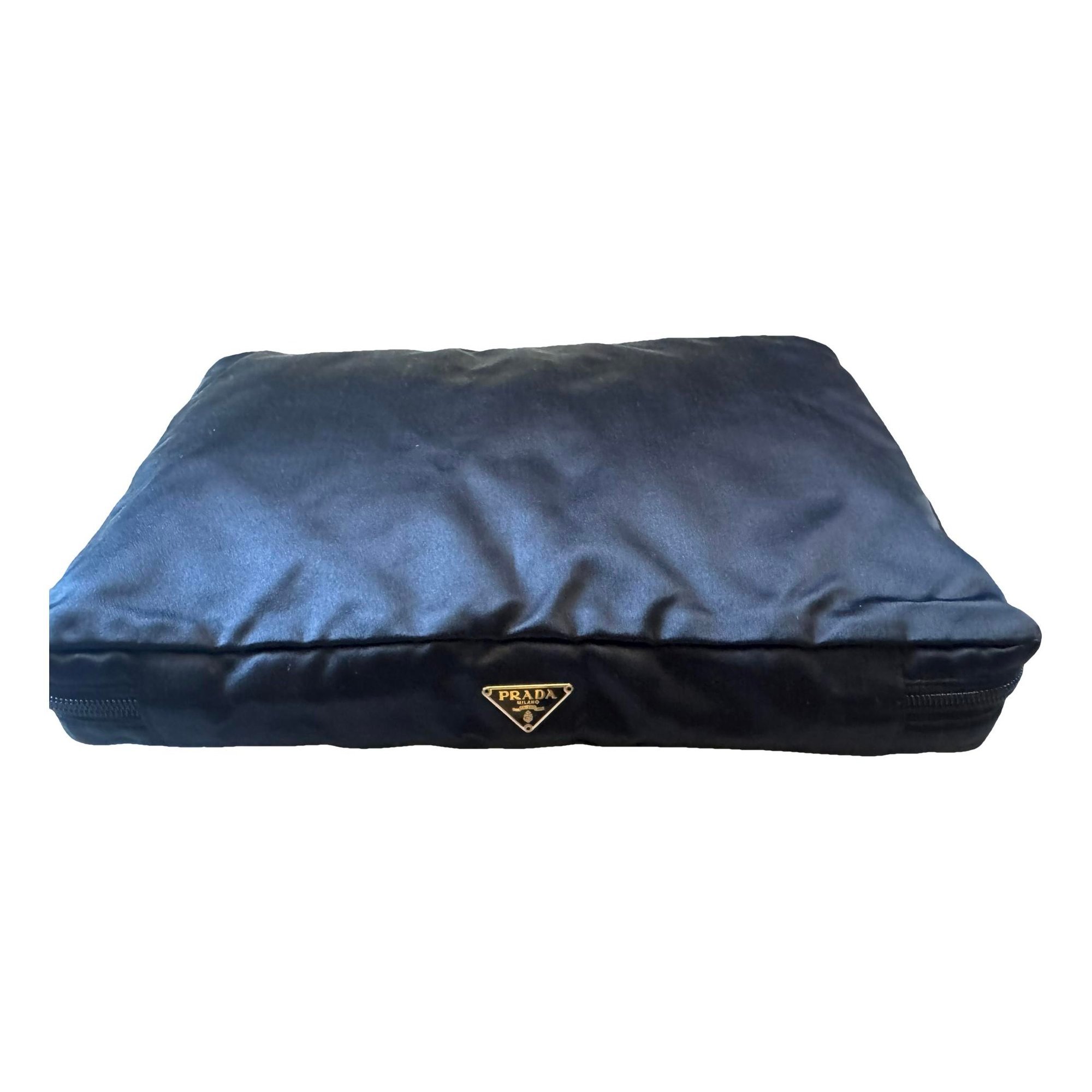 Clutch bag