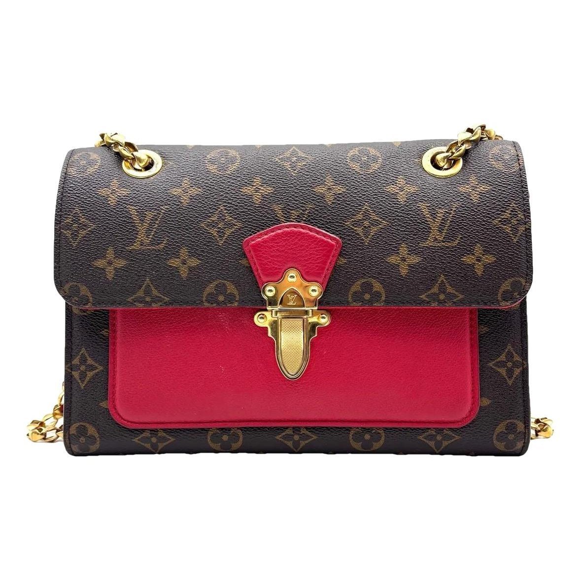 Victoire leather crossbody bag