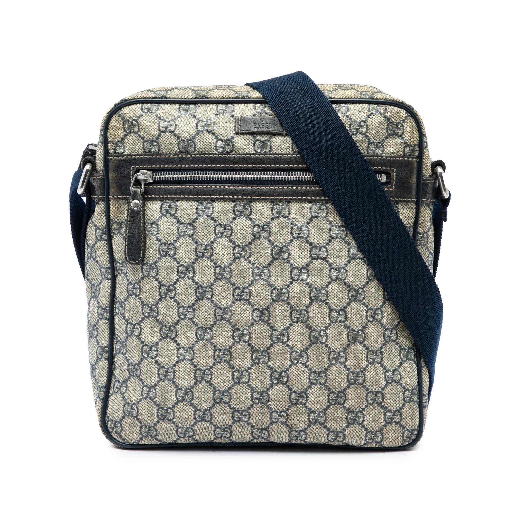 Gucci B leather handbag