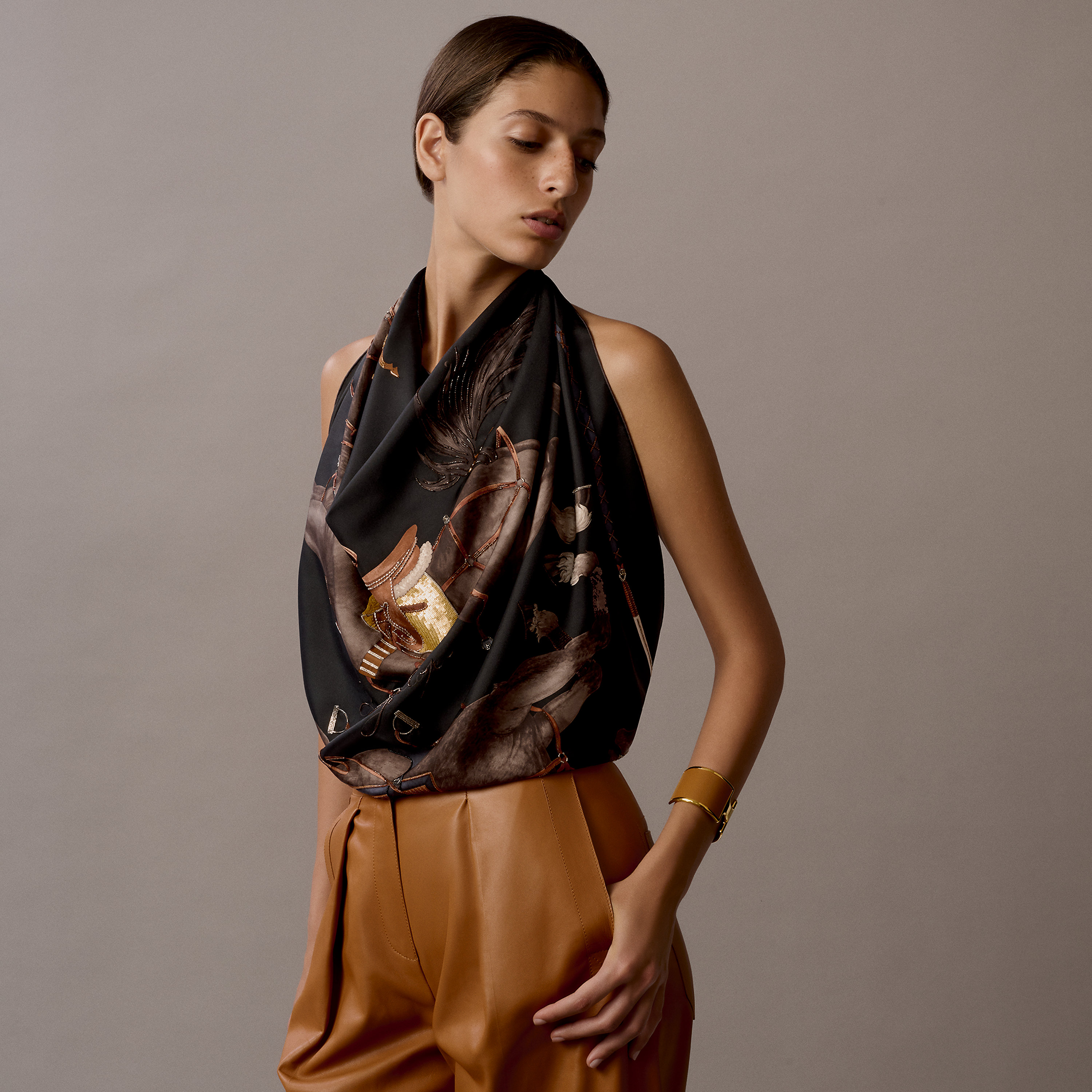 Grand Galop embroidered scarf 90