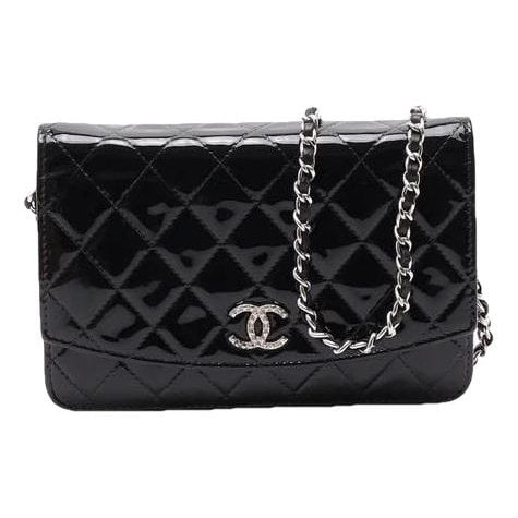 Wallet On Chain patent leather crossbody bag