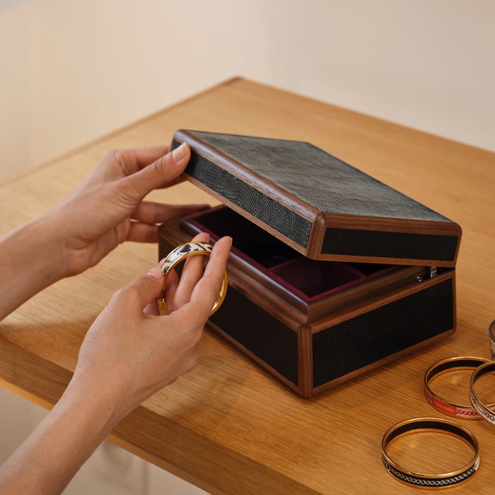 Noir Amalthee Box, Small Model