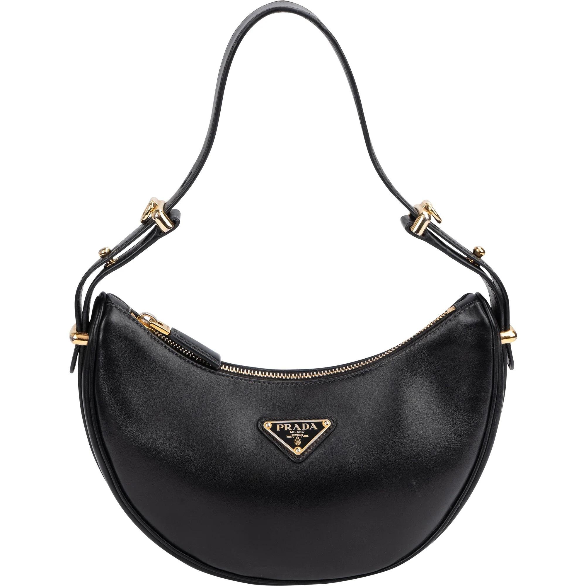 Triangle leather handbag