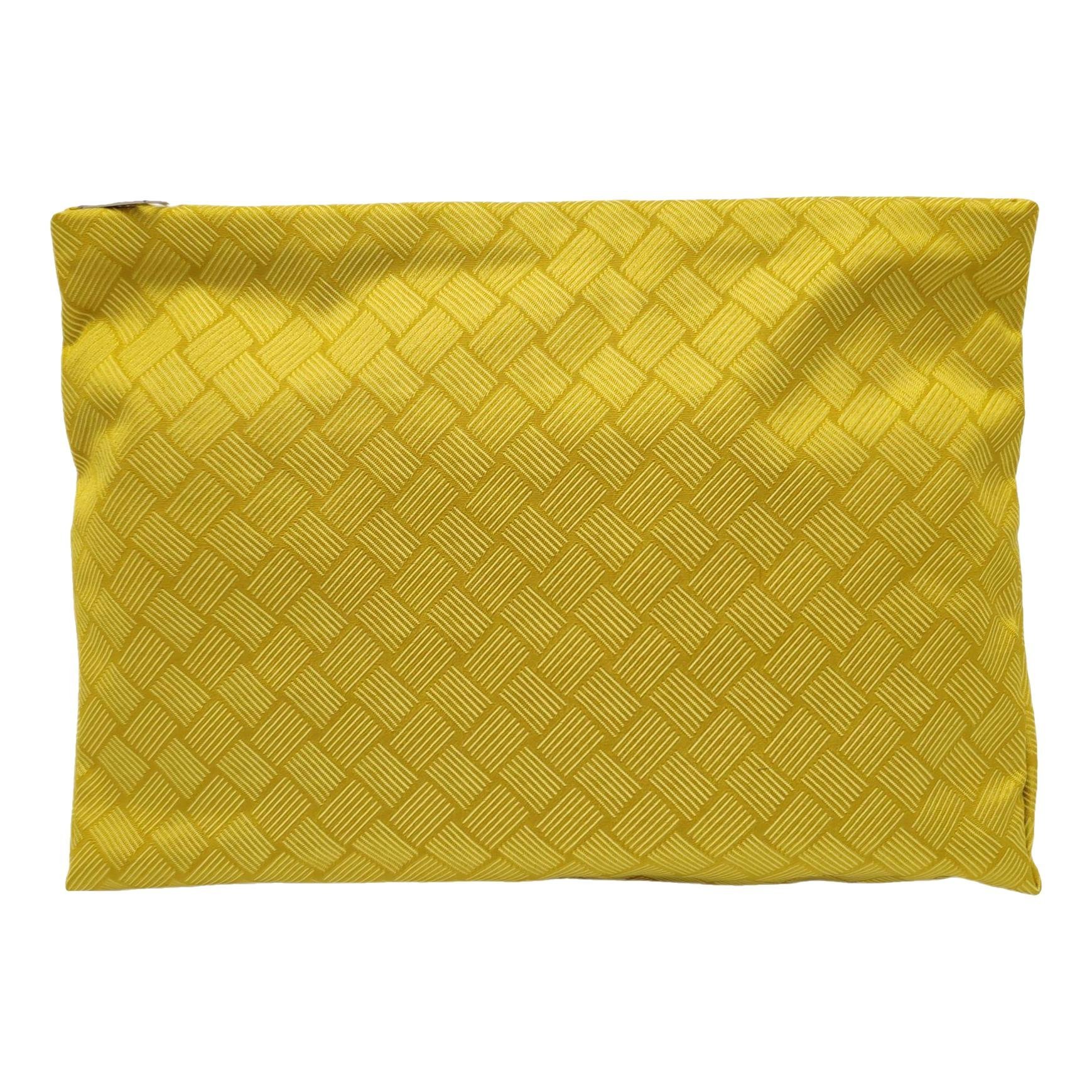 Snap cloth clutch bag