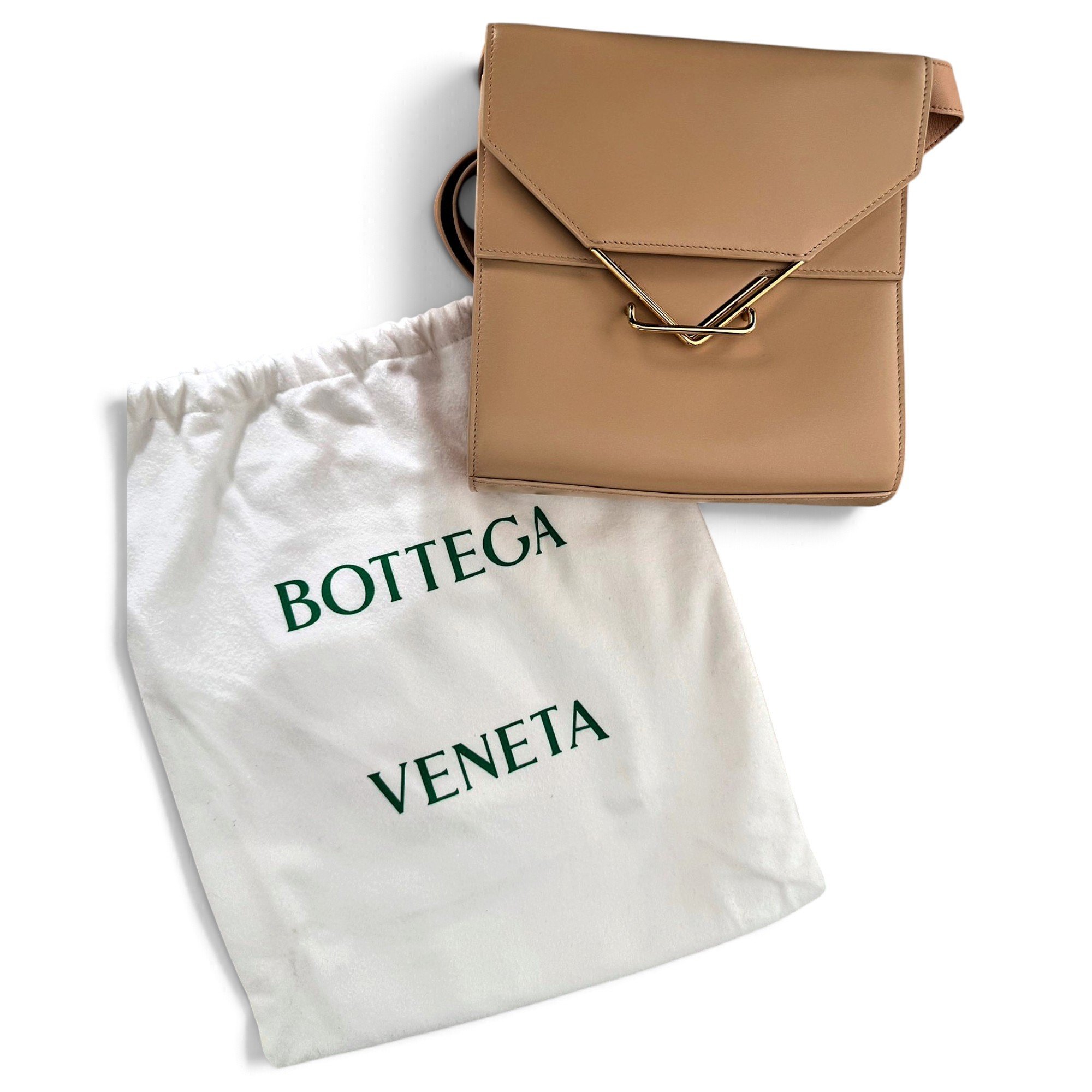 Clip leather crossbody bag