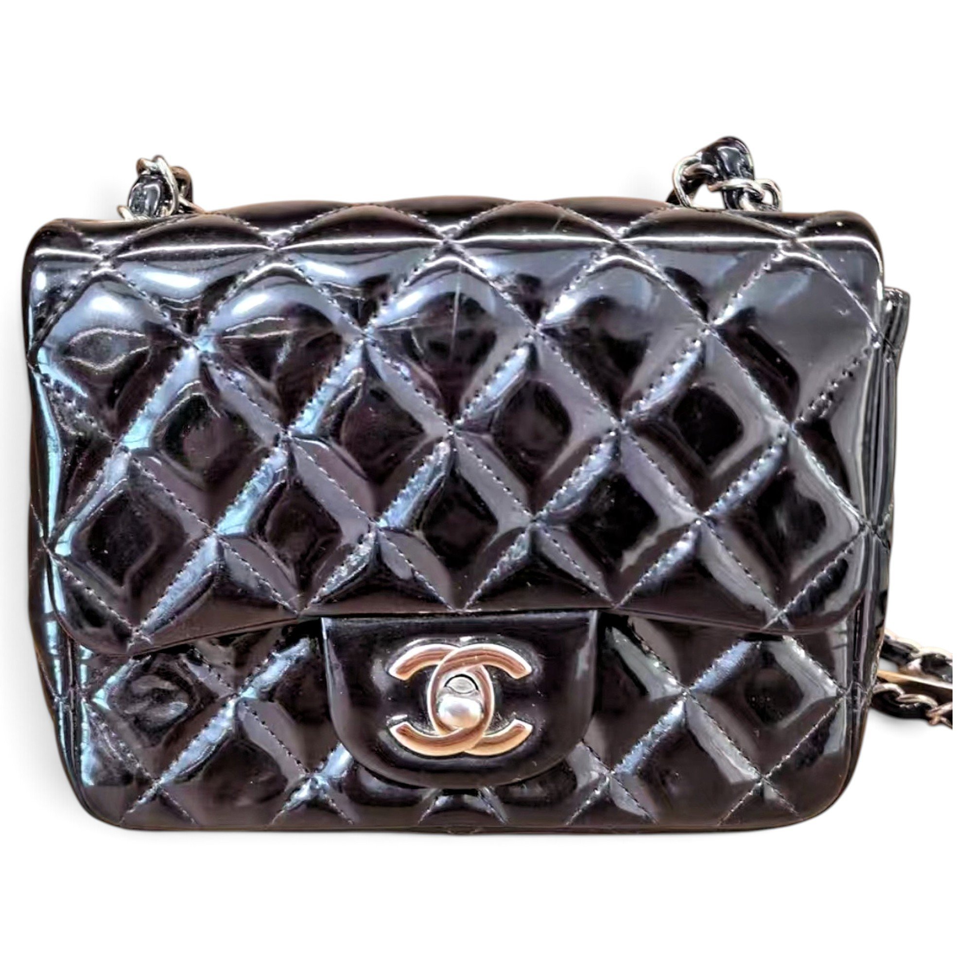 Timeless/Classique patent leather crossbody bag