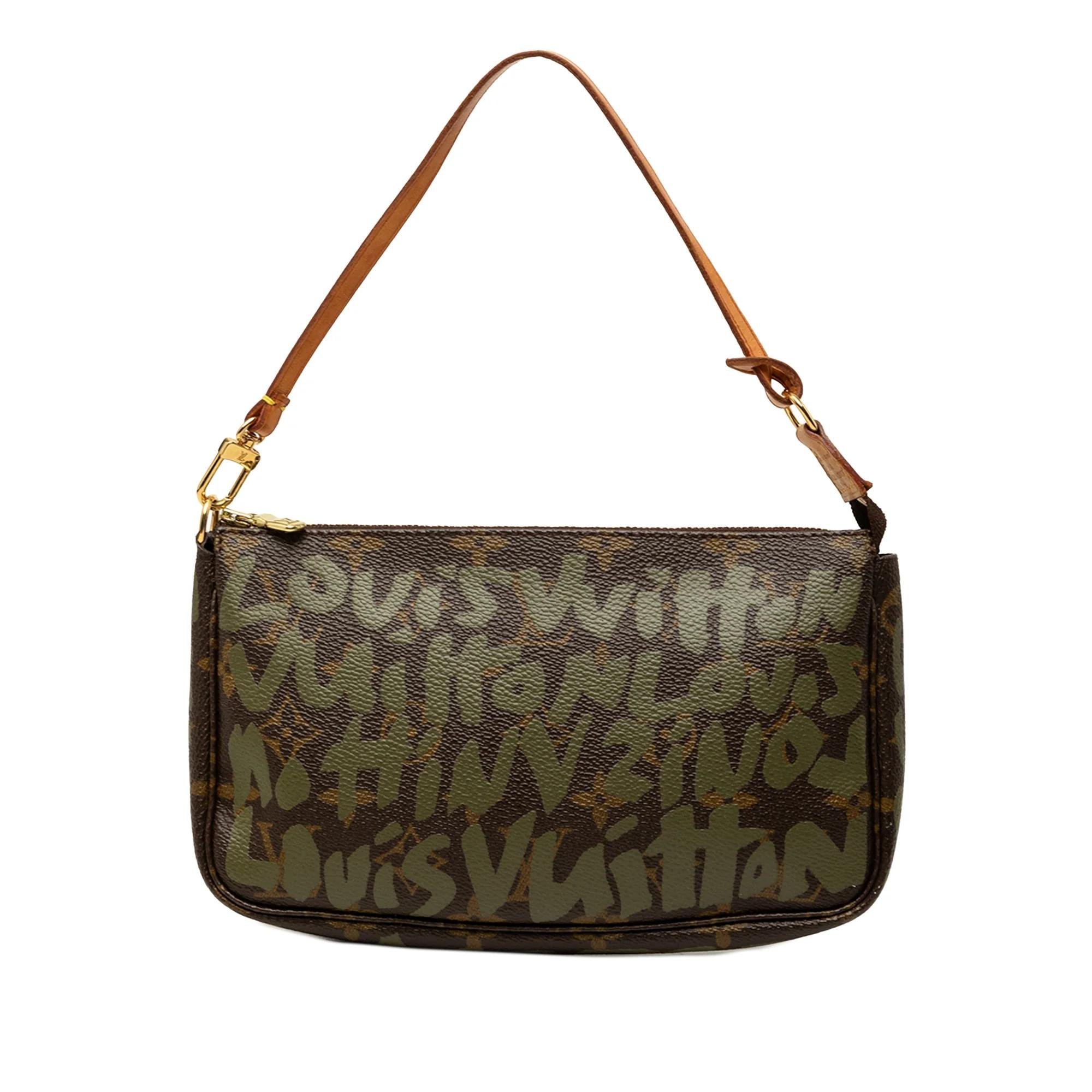 Pochette Accessoire leather handbag