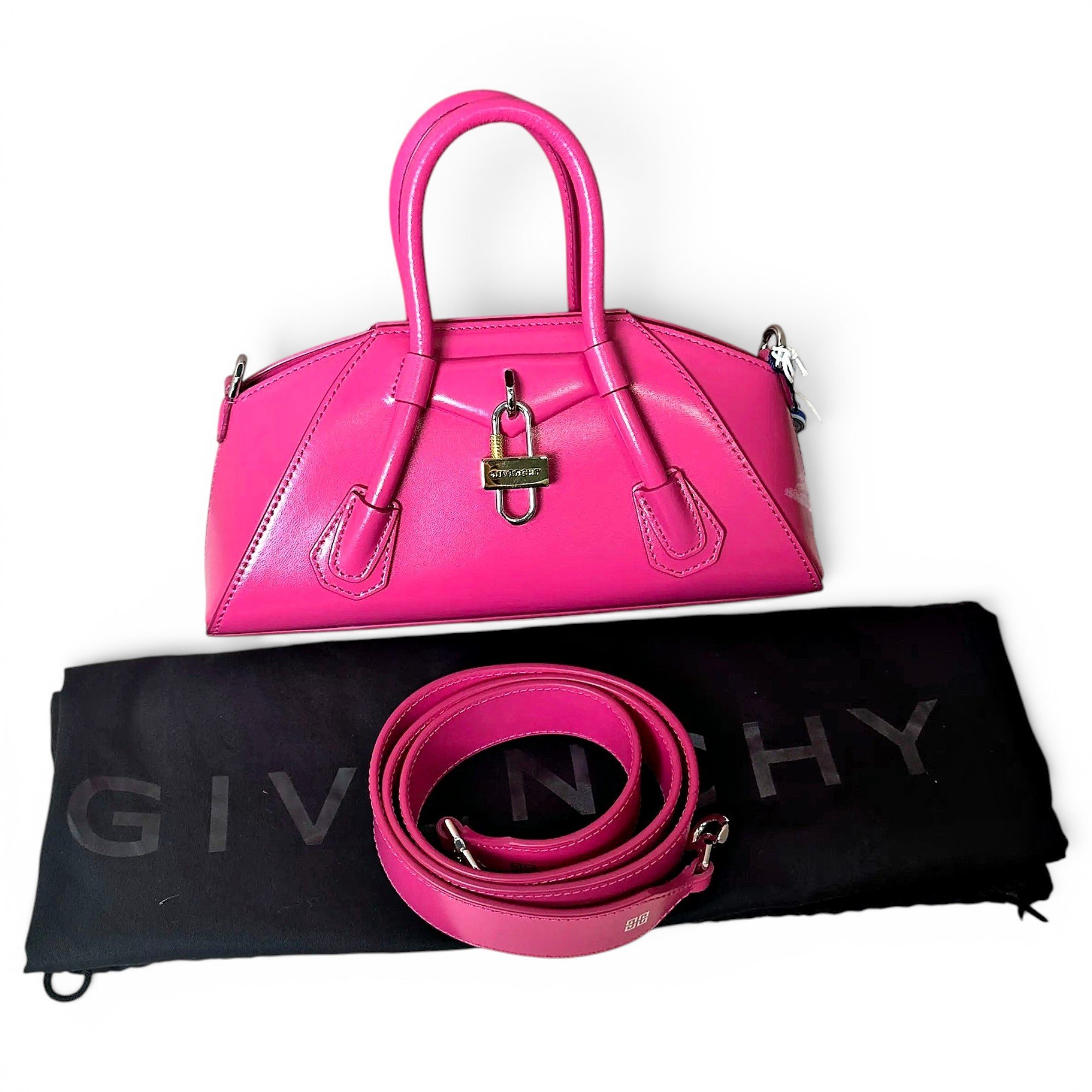 Antigona leather handbag