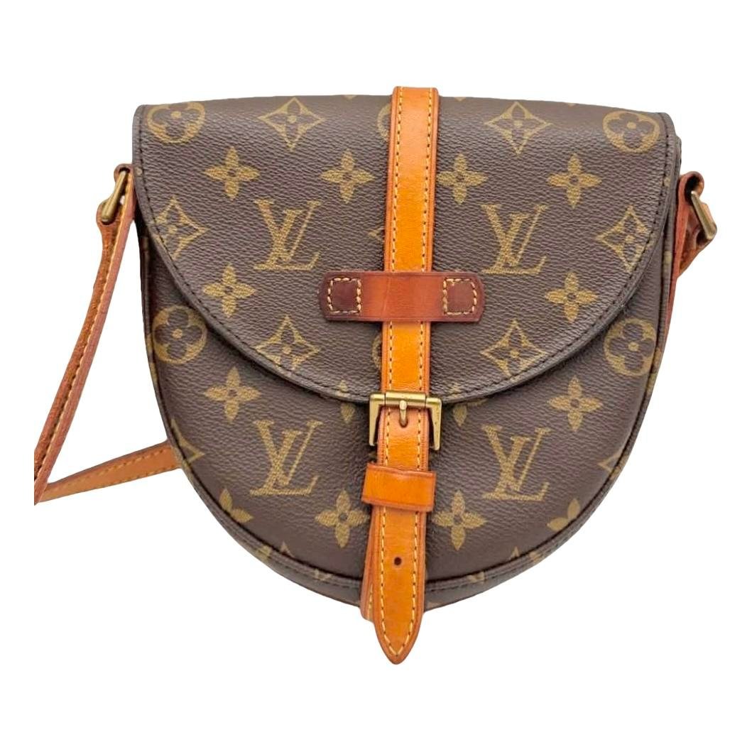 Chantilly leather crossbody bag