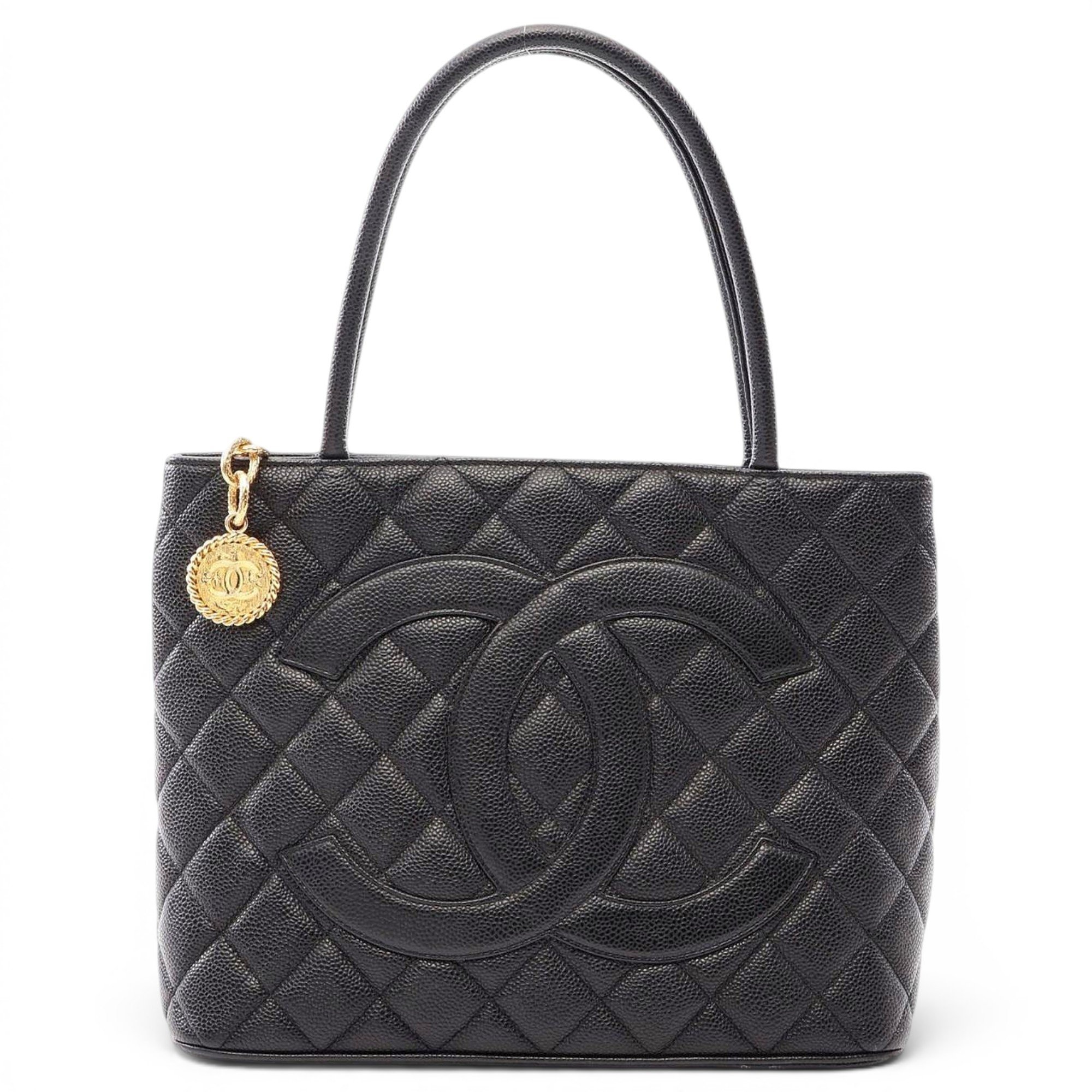 Médaillon leather tote