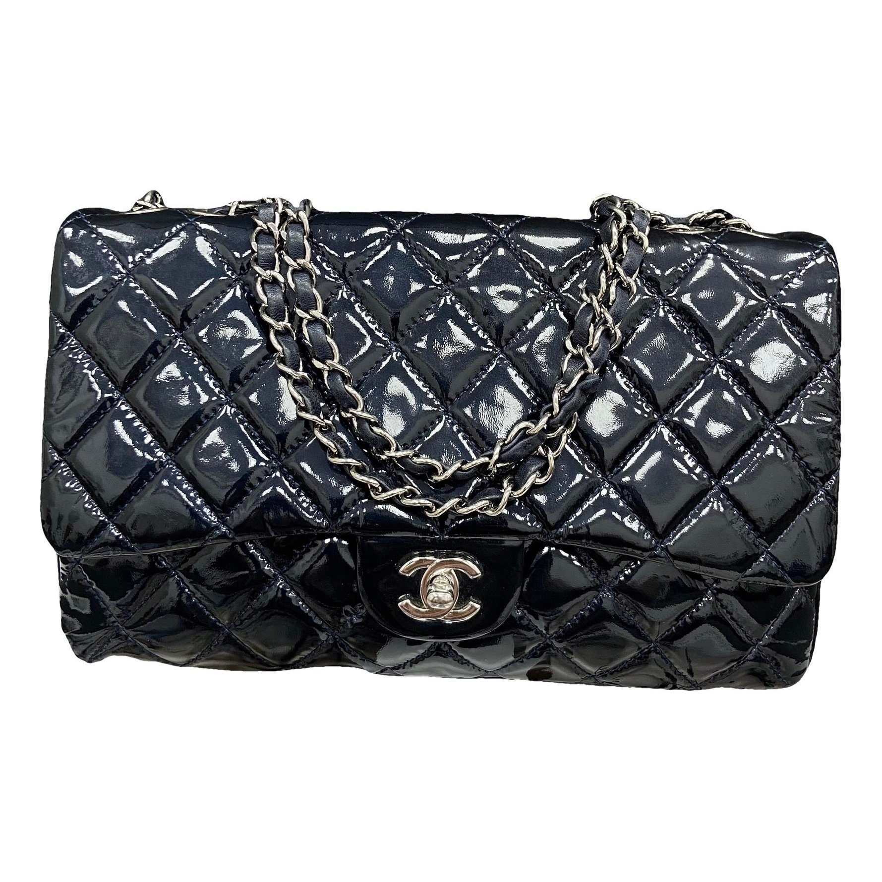 Timeless/Classique patent leather handbag
