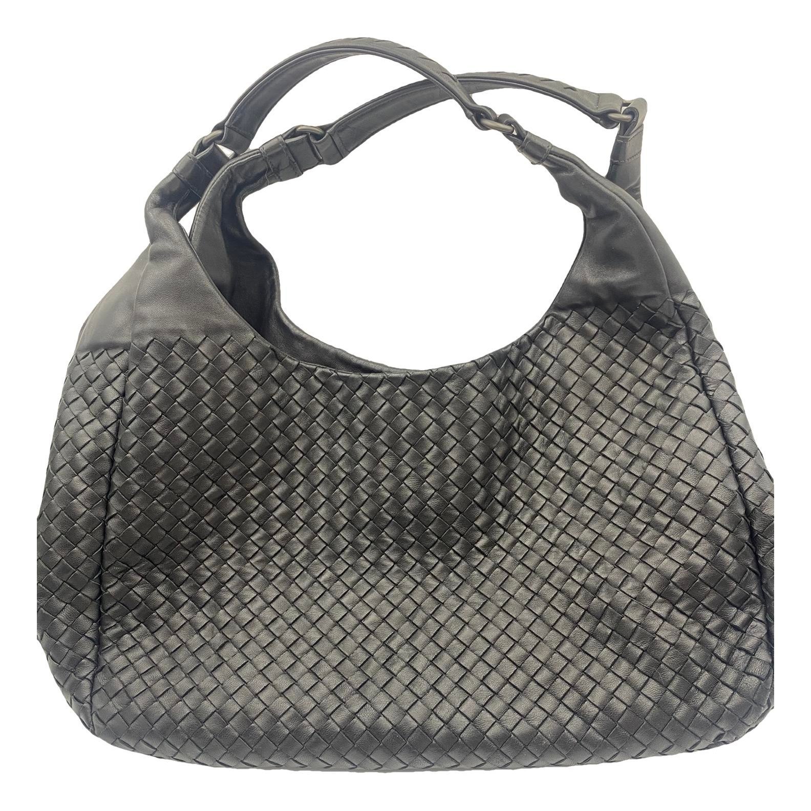 Veneta wool handbag