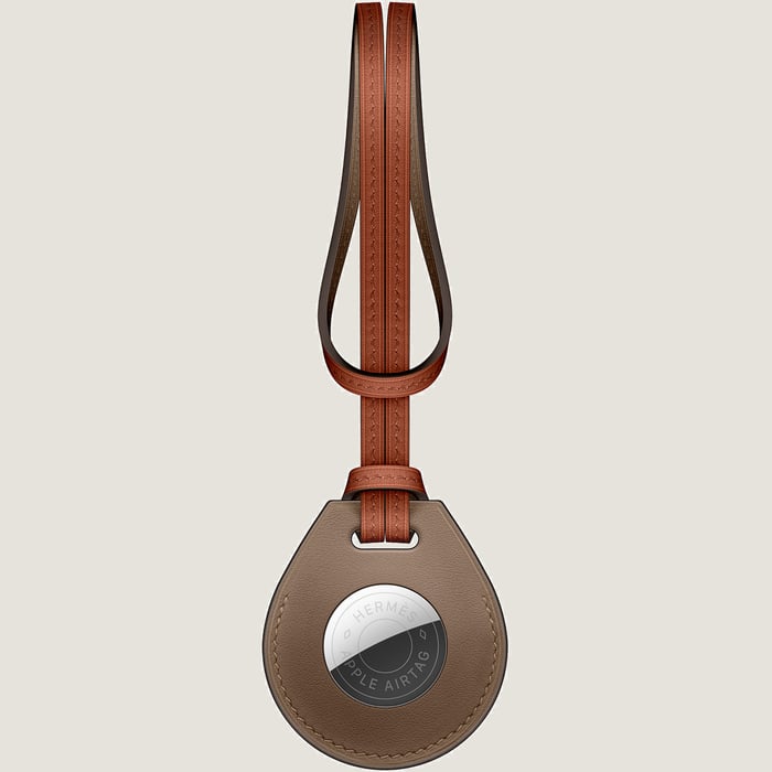 Hermès Apple AirTag Hermès bicolor bag charm Beige De Weimar
