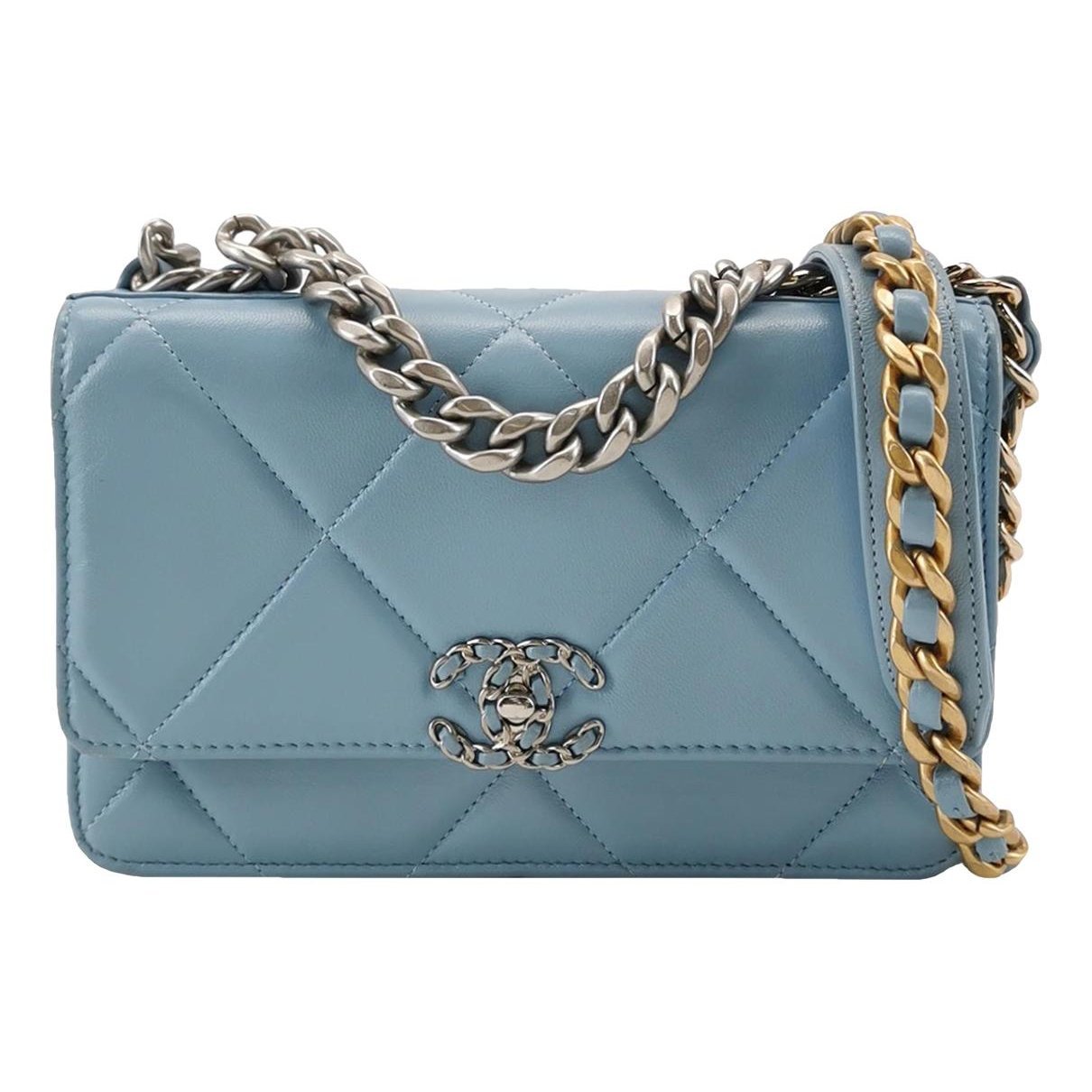 Chanel 19 leather handbag