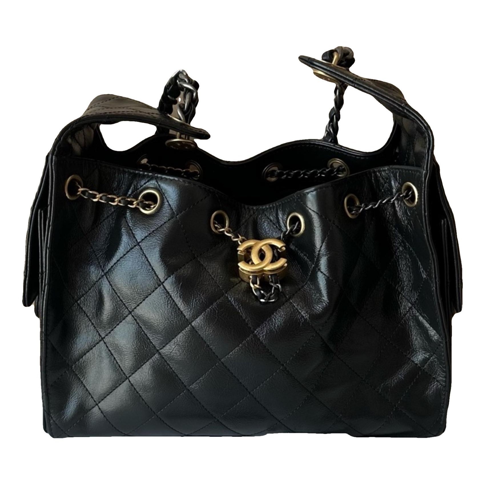 Chanel 25 leather handbag
