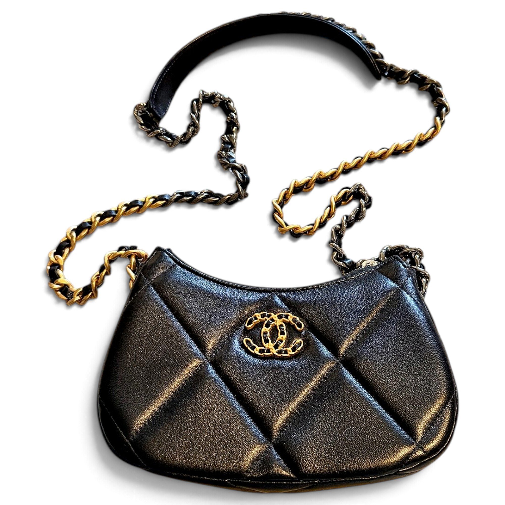 Chanel 19 leather handbag