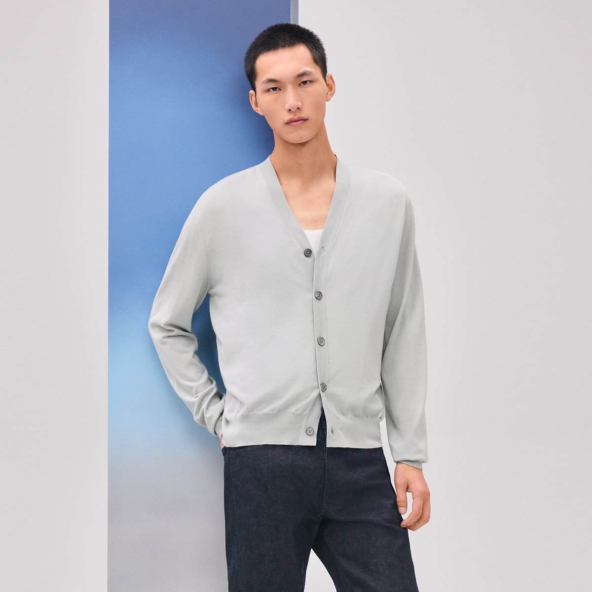 "Detail H" buttoned cardigan