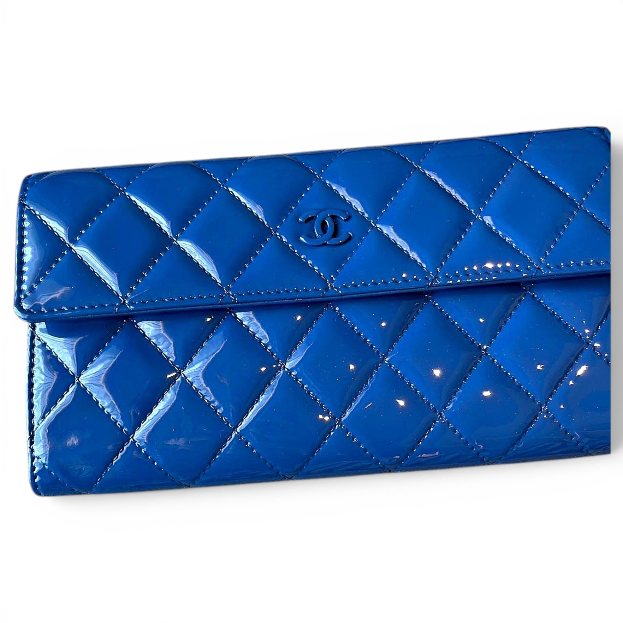 Patent leather clutch bag