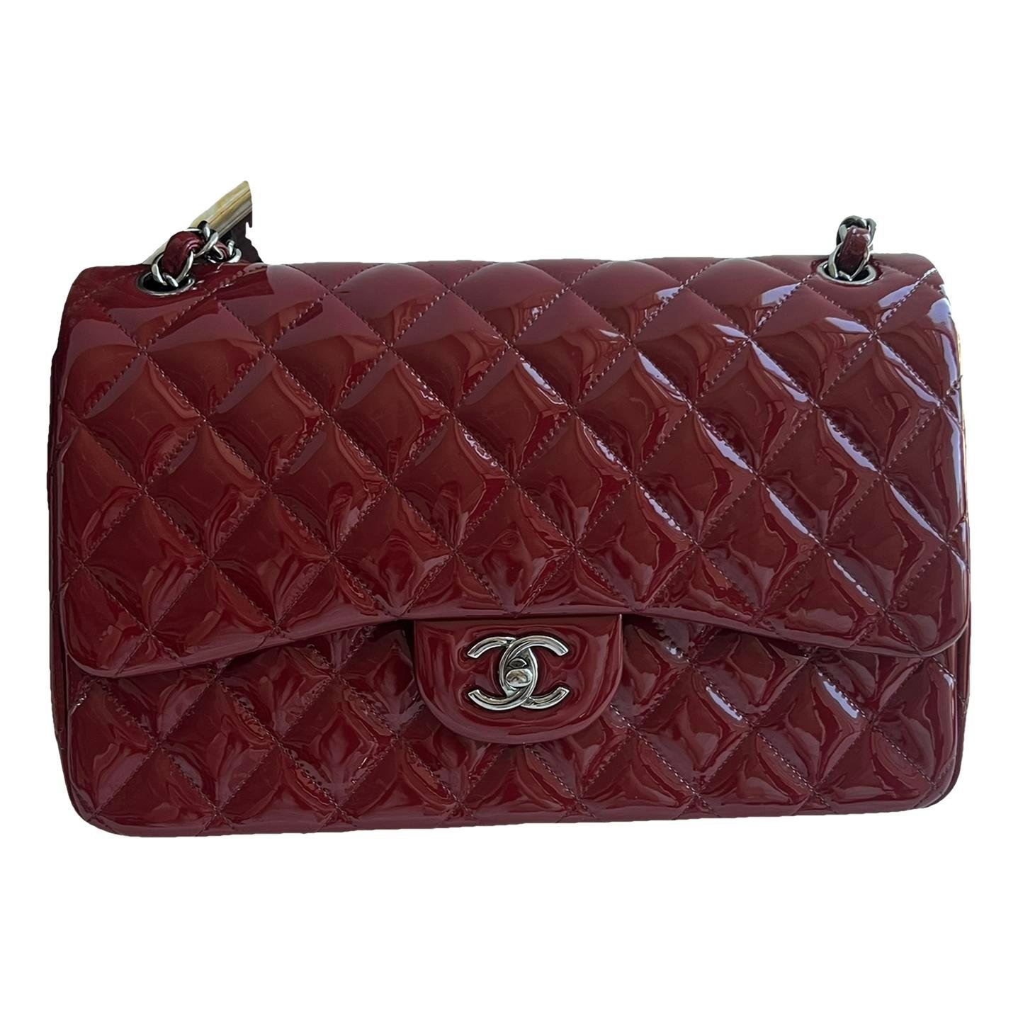 Timeless/Classique patent leather crossbody bag