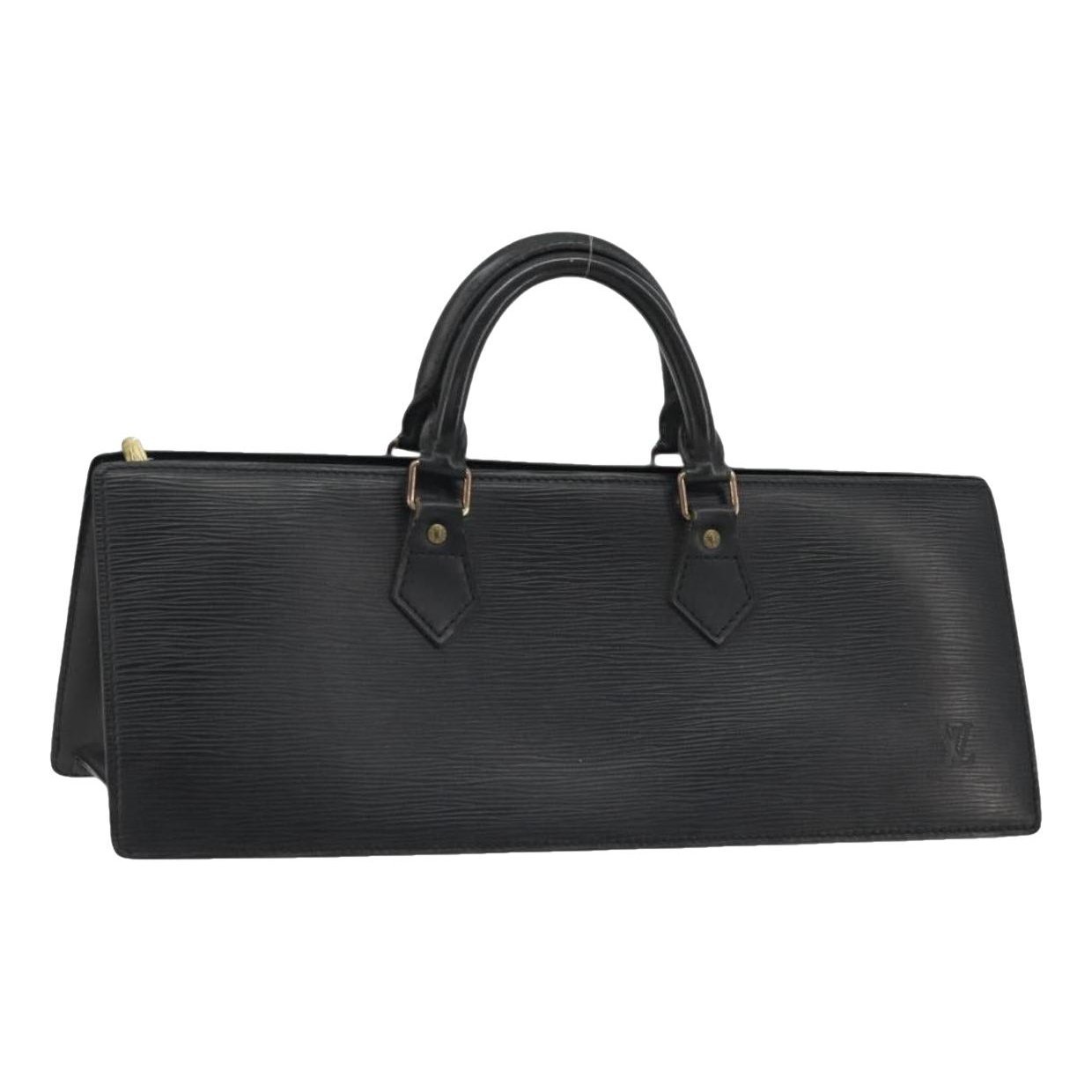 Triangle leather handbag