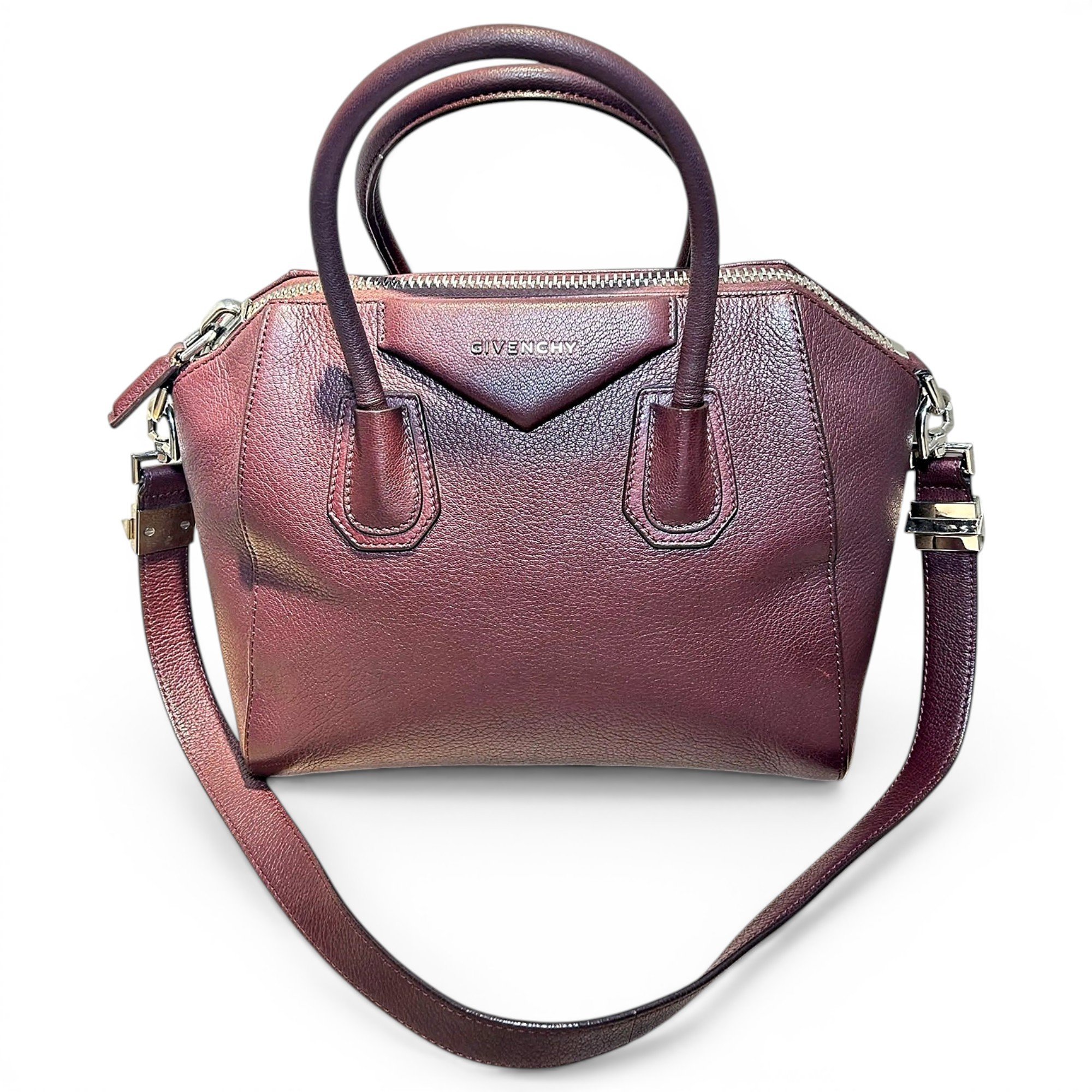 Antigona leather crossbody bag