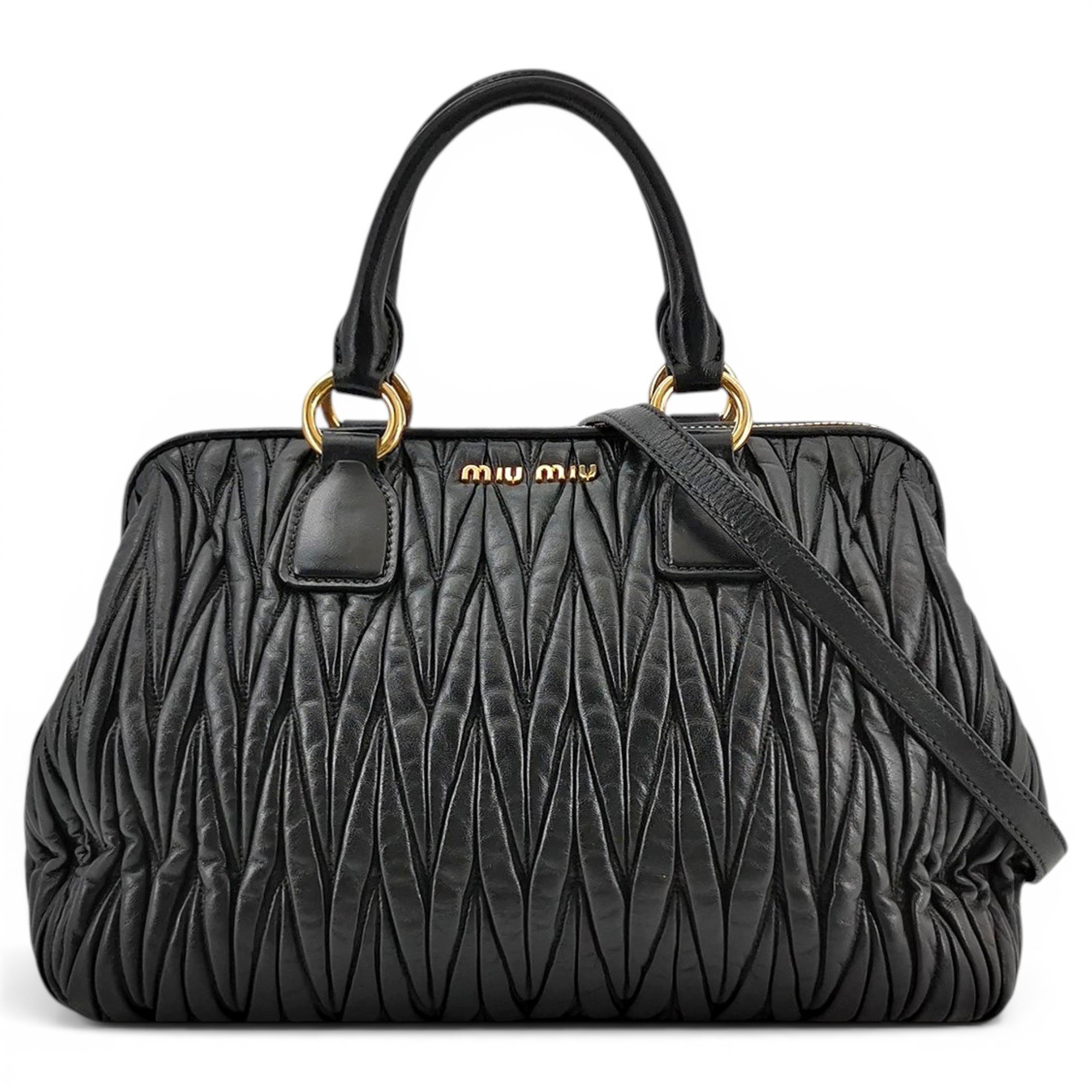 Matelassé leather handbag