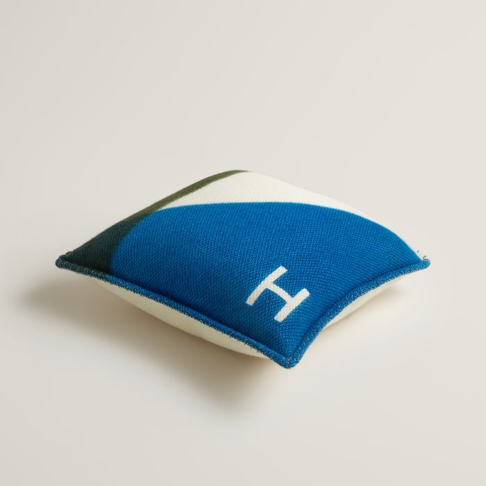 H Pythagore Pillow