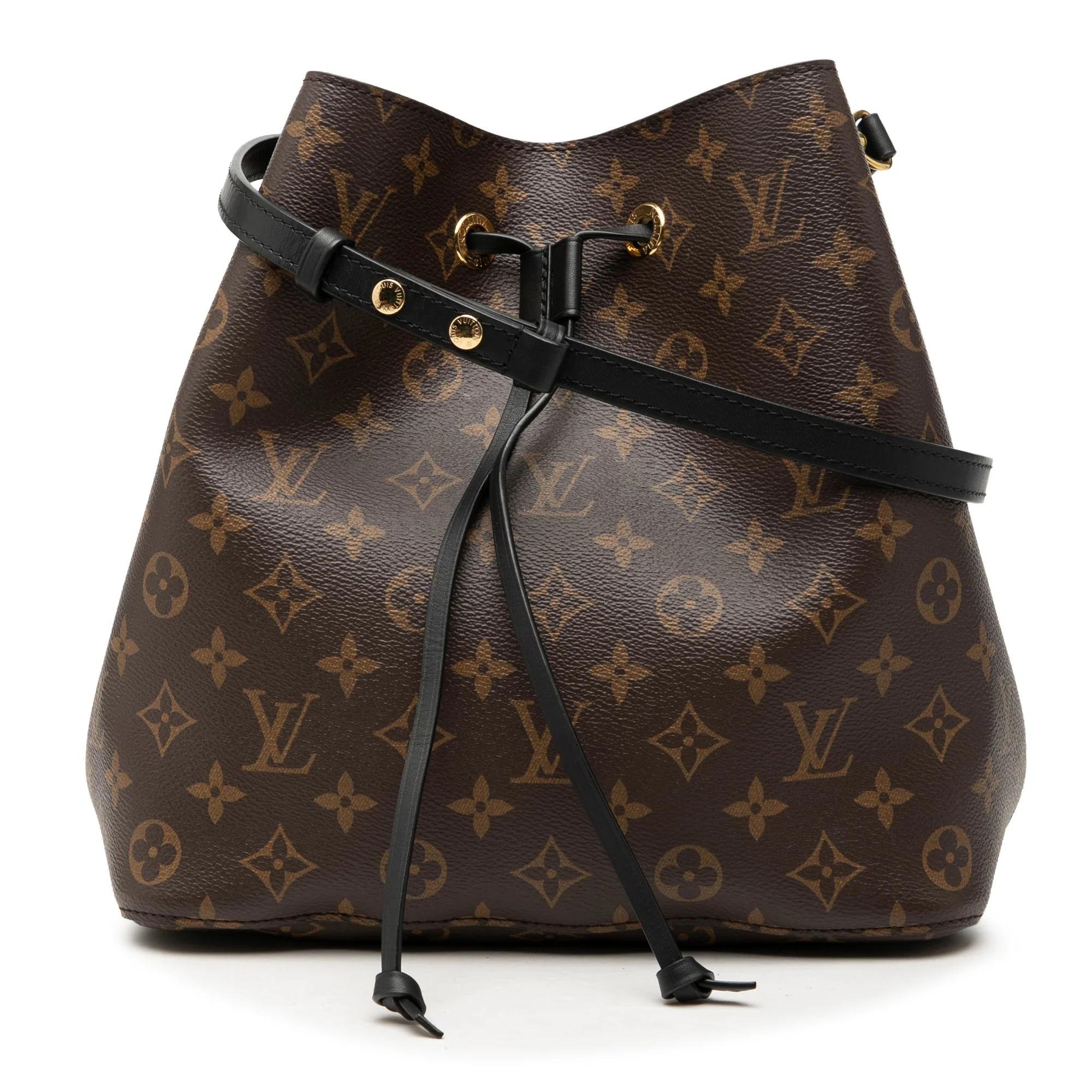 Bucket leather bag