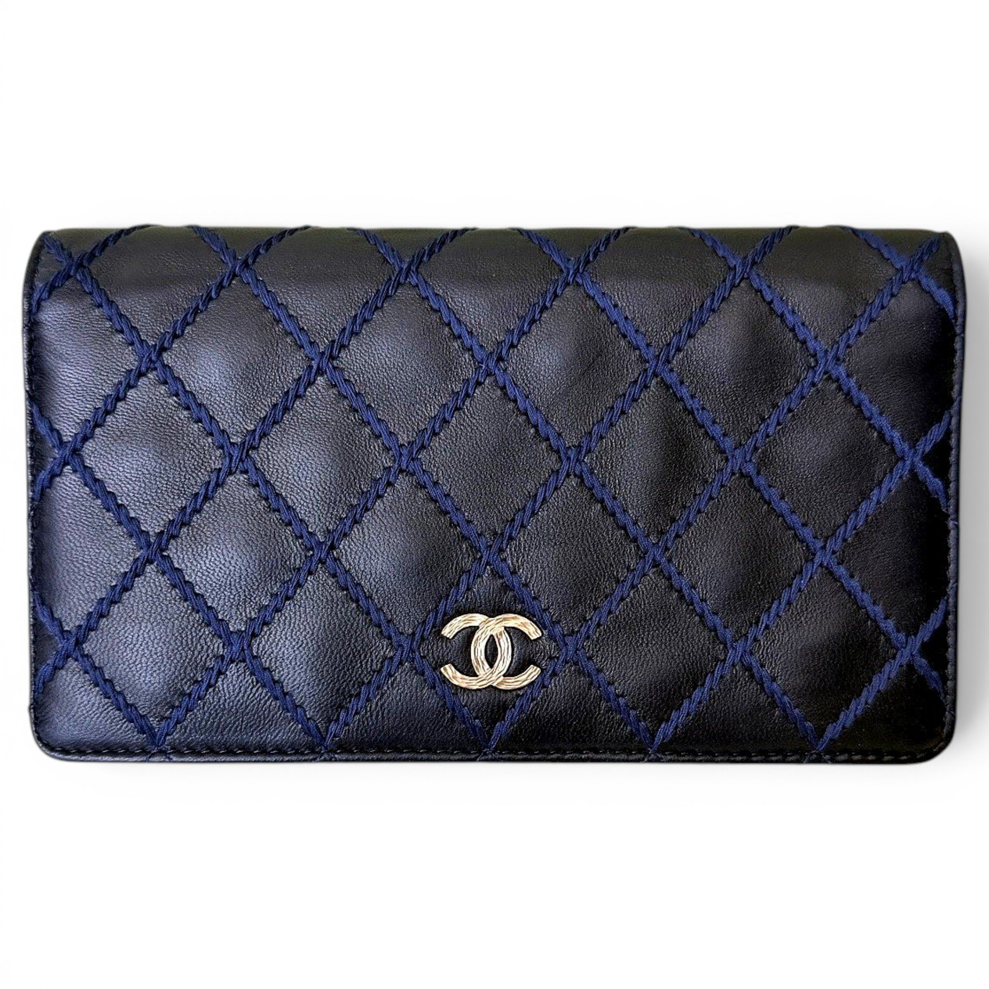 Trendy CC leather handbag