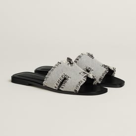 Oran sandal