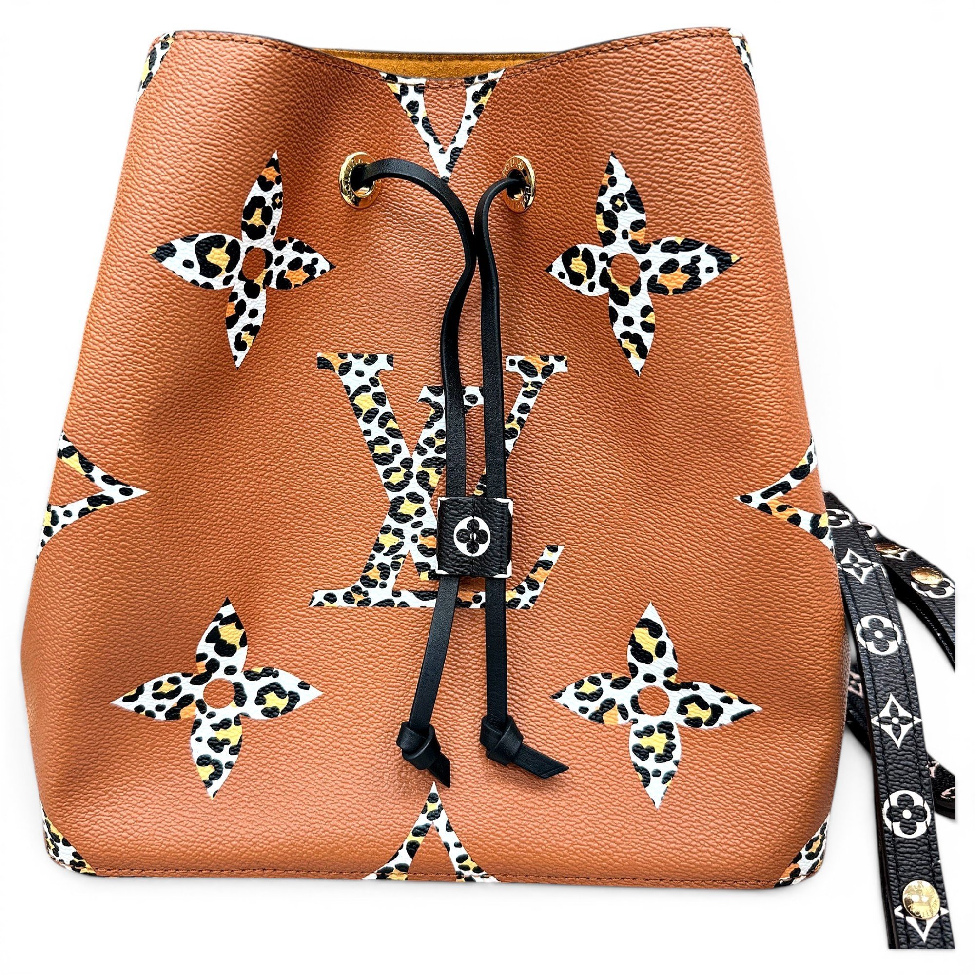 NéoNoé leather handbag