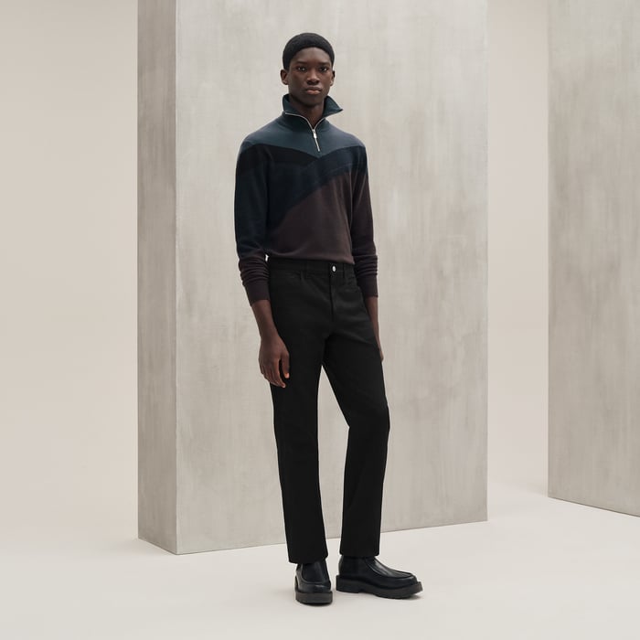 Noir Straight Cut Jeans