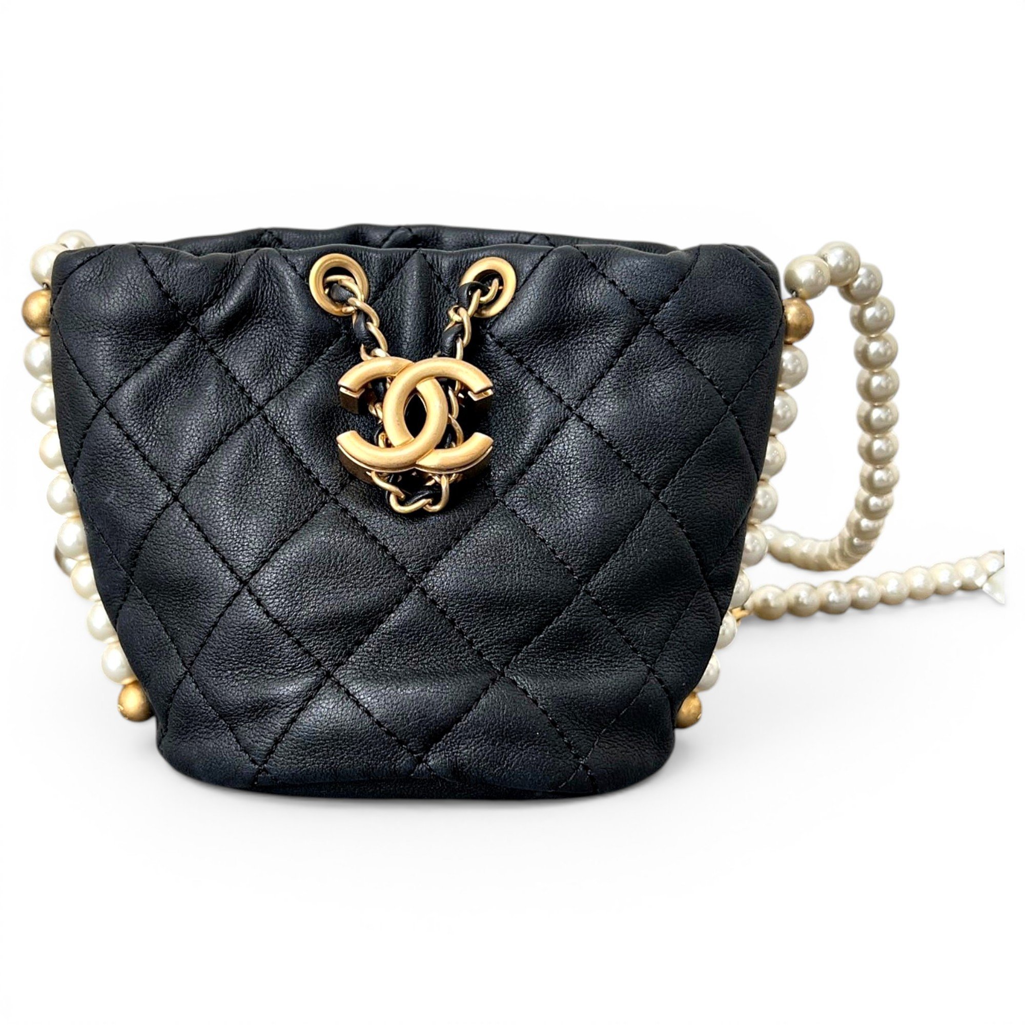 Gabrielle Bucket leather crossbody bag
