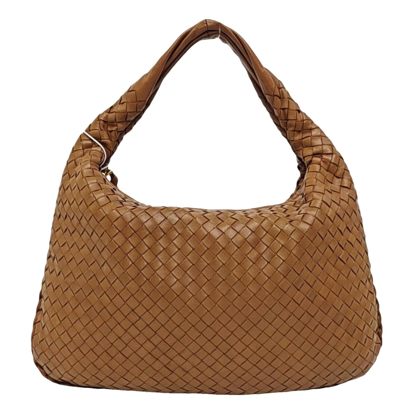 Veneta leather handbag