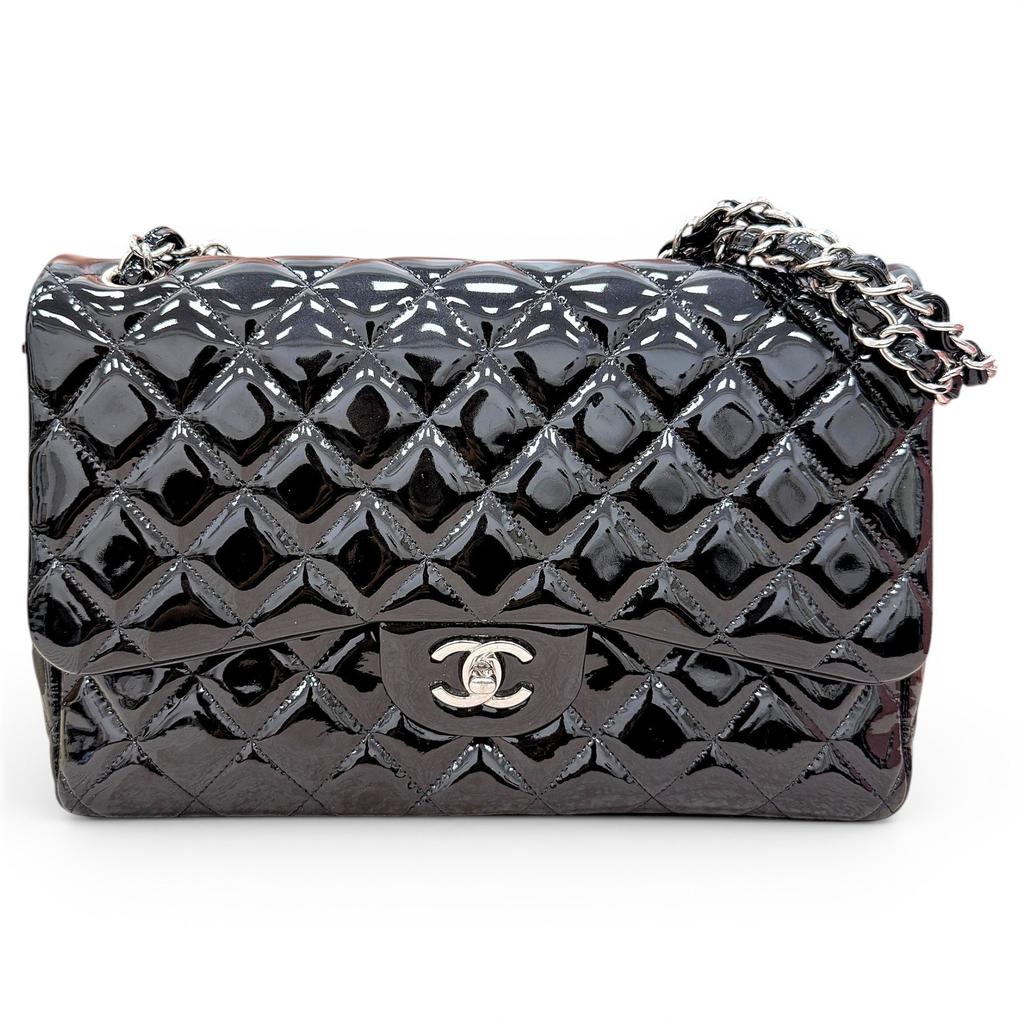 Timeless/Classique patent leather handbag