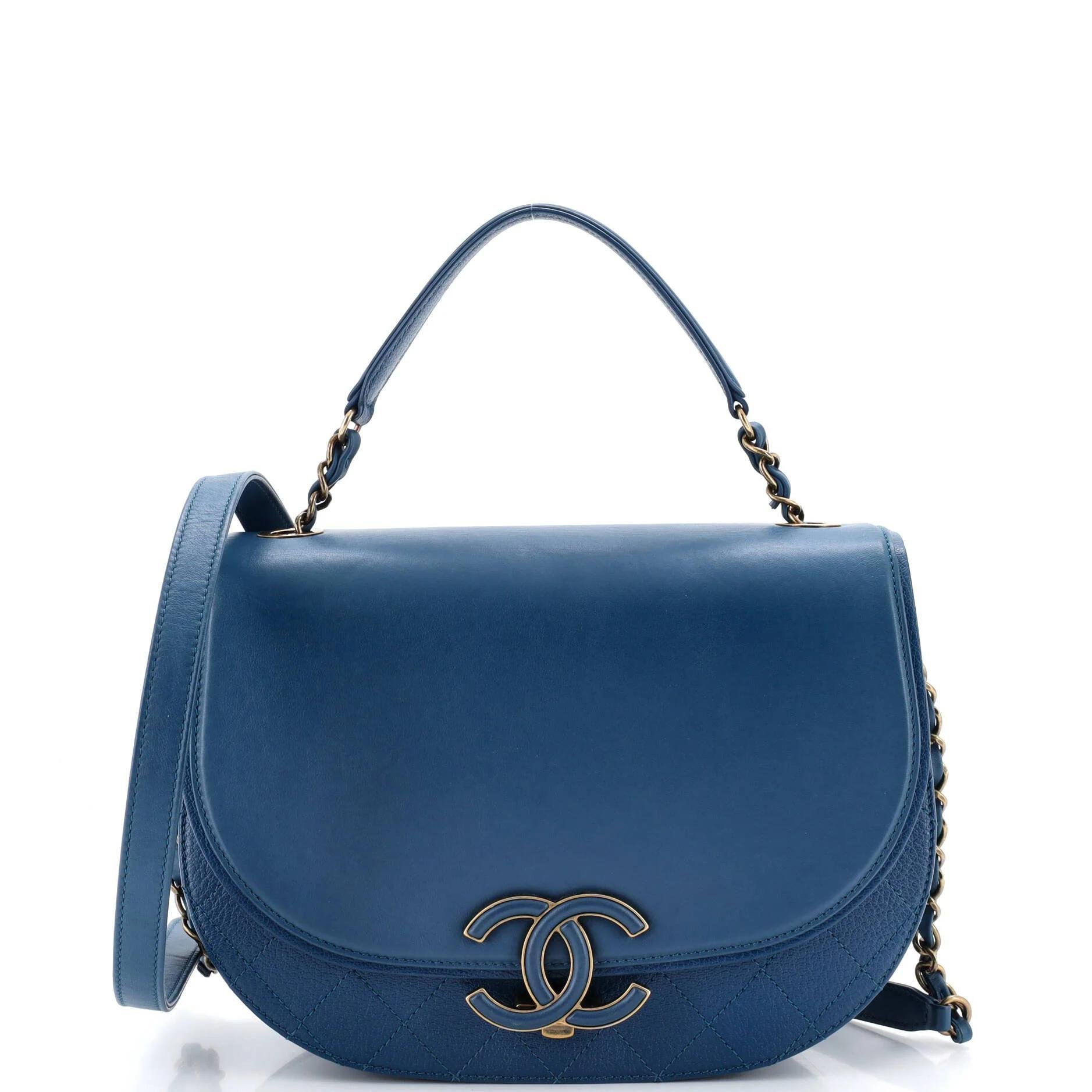 Coco Curve leather crossbody bag