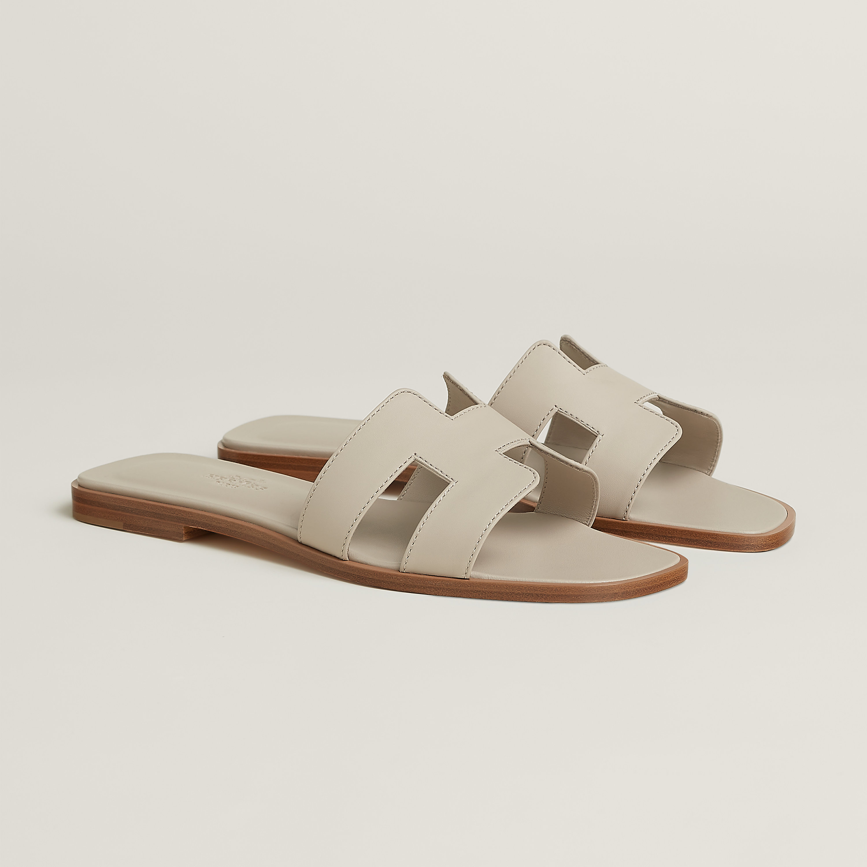 Oran sandal