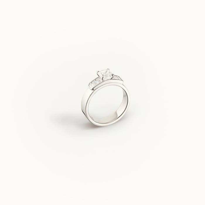Sans Coloris Kelly Baguettes Engagement Ring