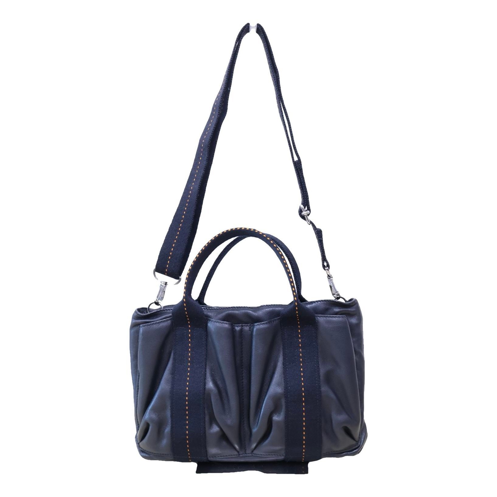 Caravane leather handbag