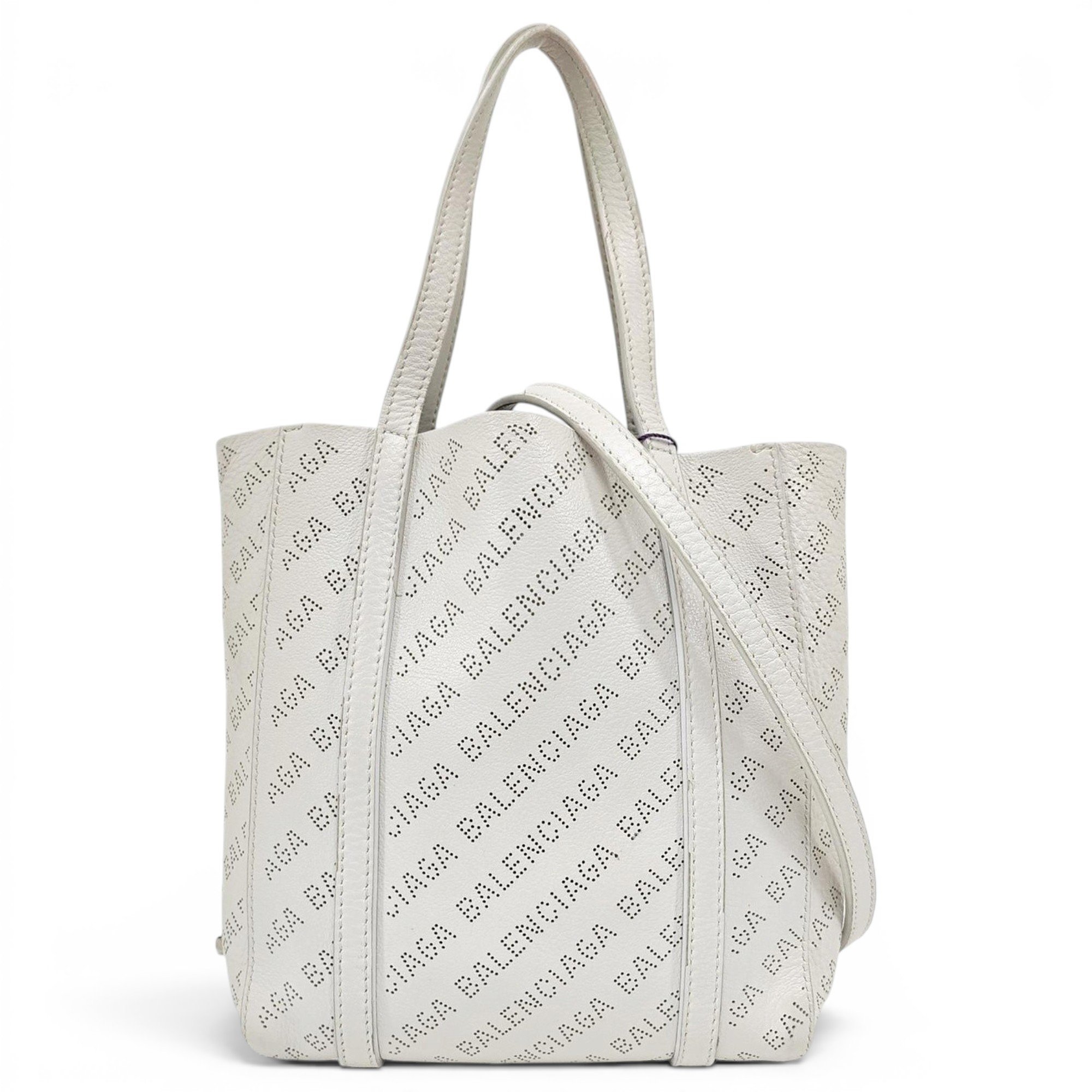 Everyday leather handbag