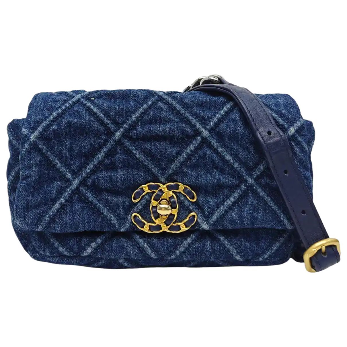 Chanel 19 handbag