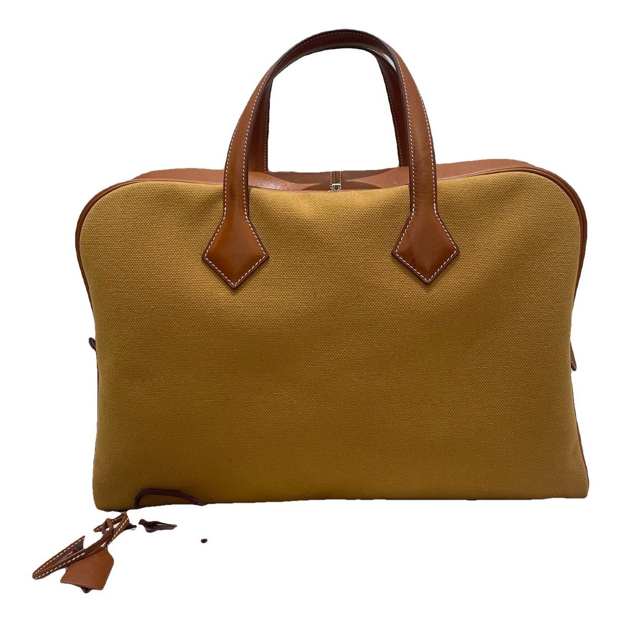 Victoria leather handbag