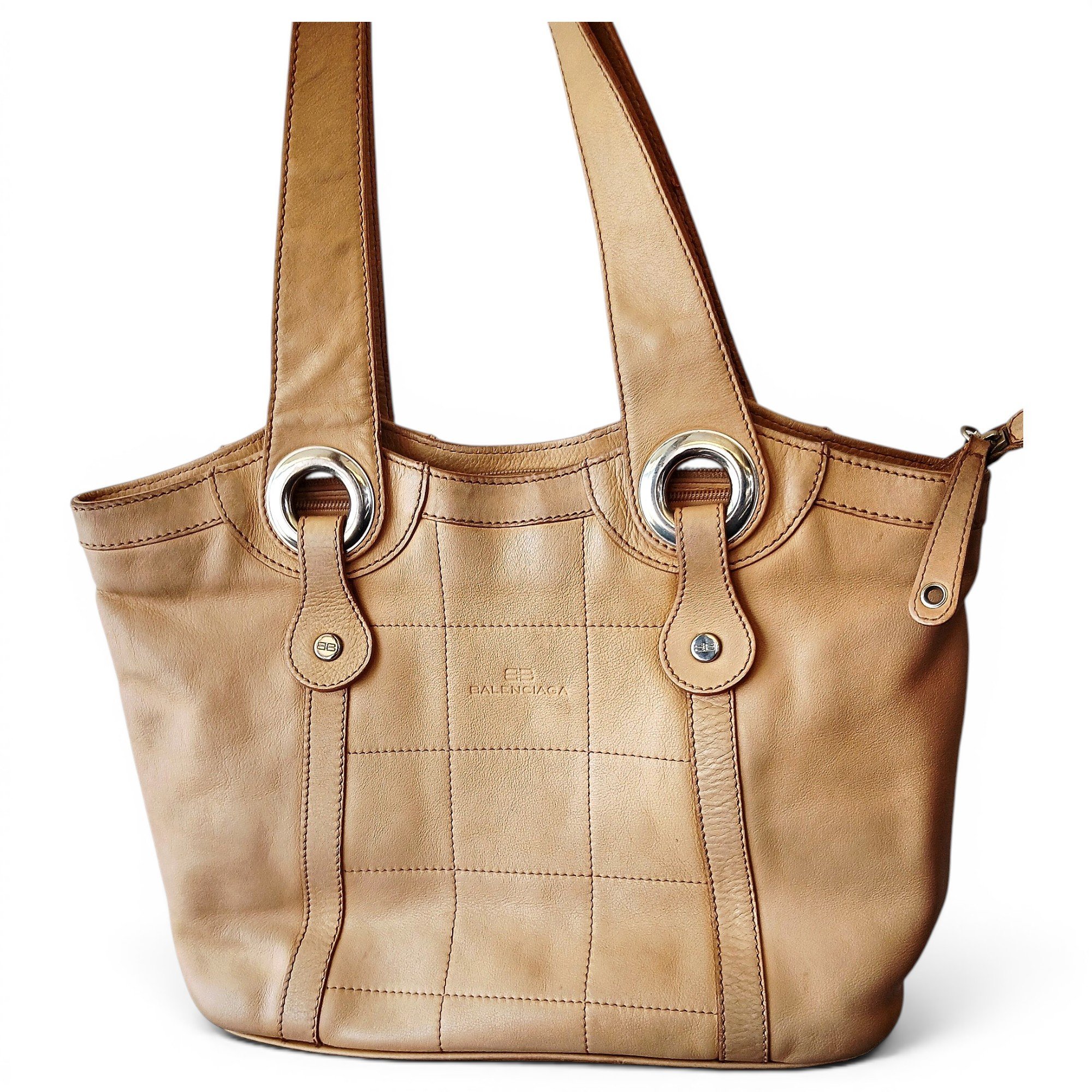 Leather handbag