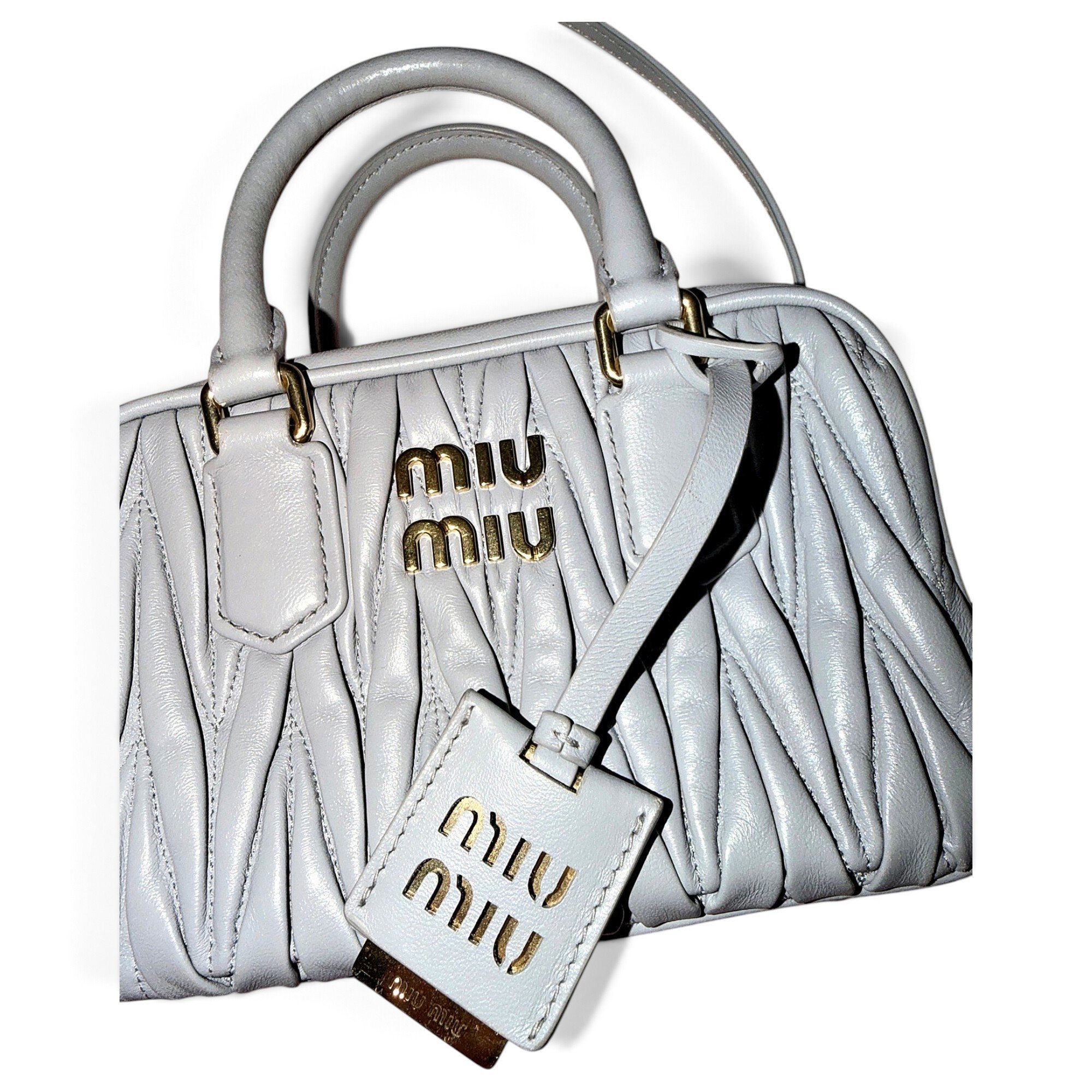 Matelassé leather handbag