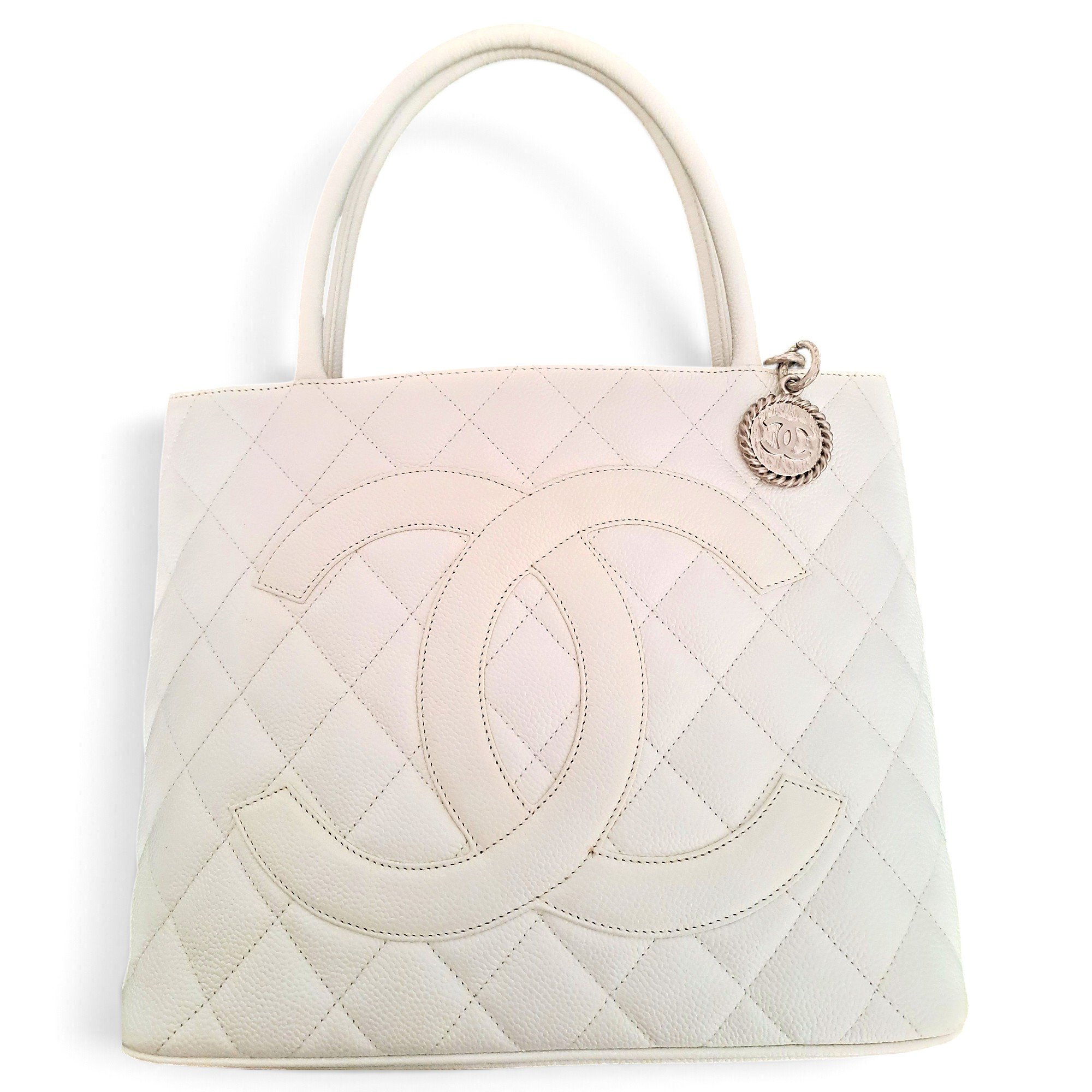 Médaillon leather handbag