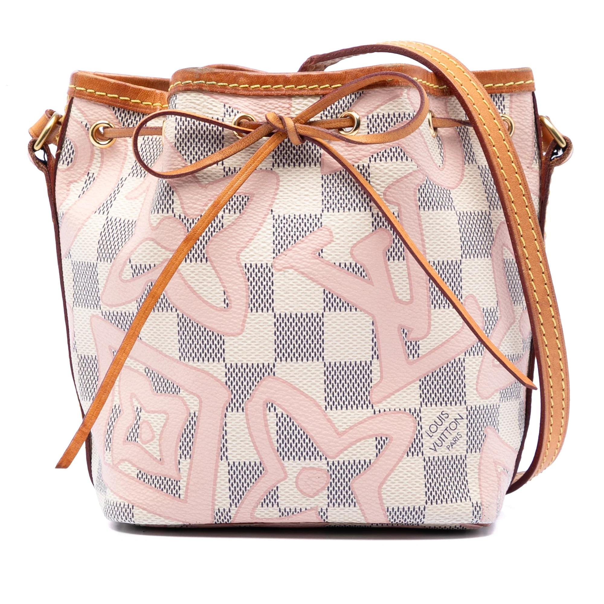 Nano Noé leather handbag