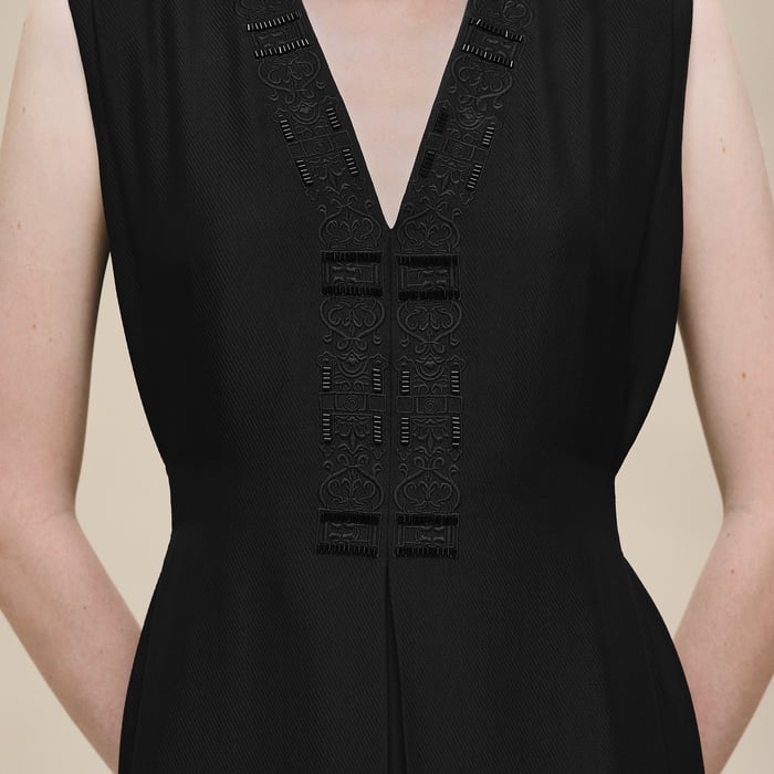 Noir Sleeveless Embroidered Caftan