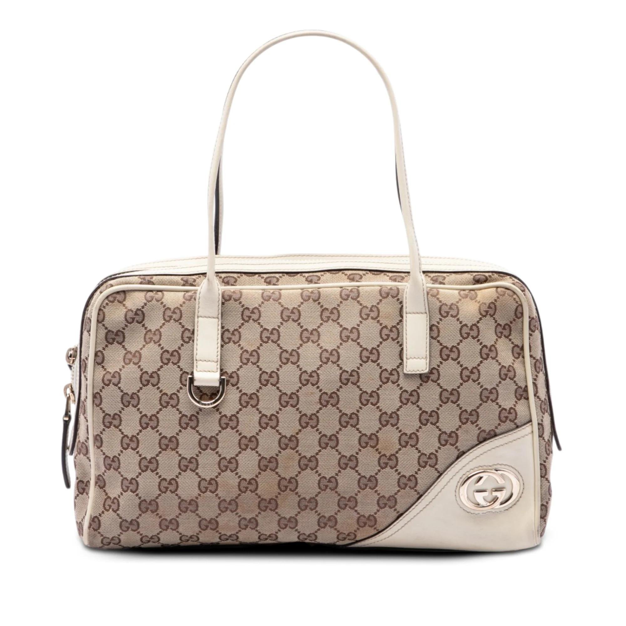 Britt cloth handbag