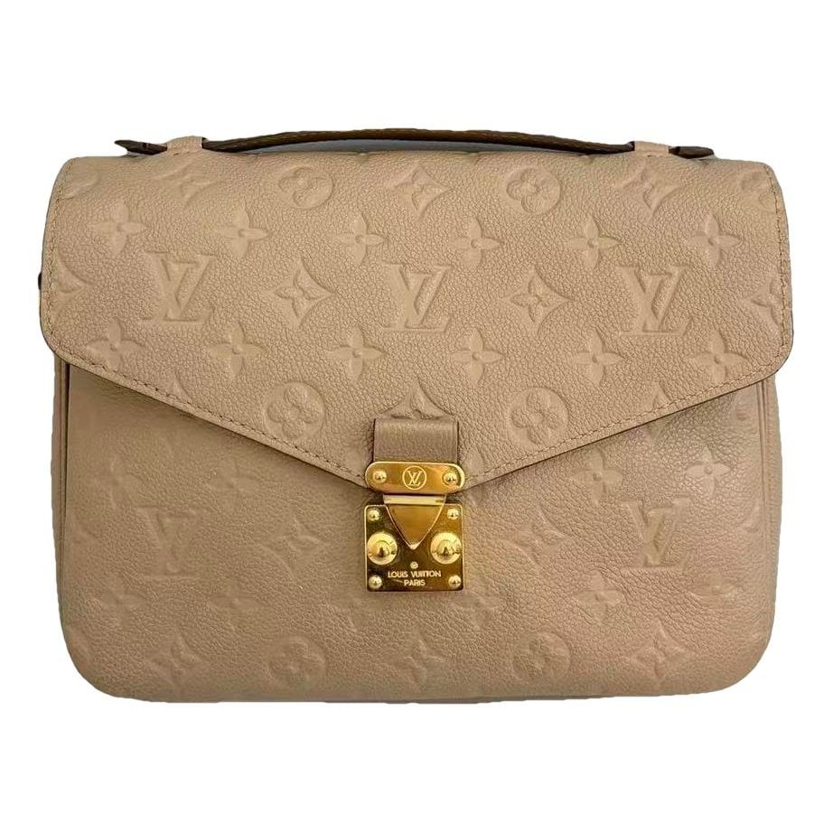Metis leather handbag